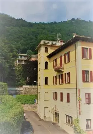 Property Building in Hotel Quarcino