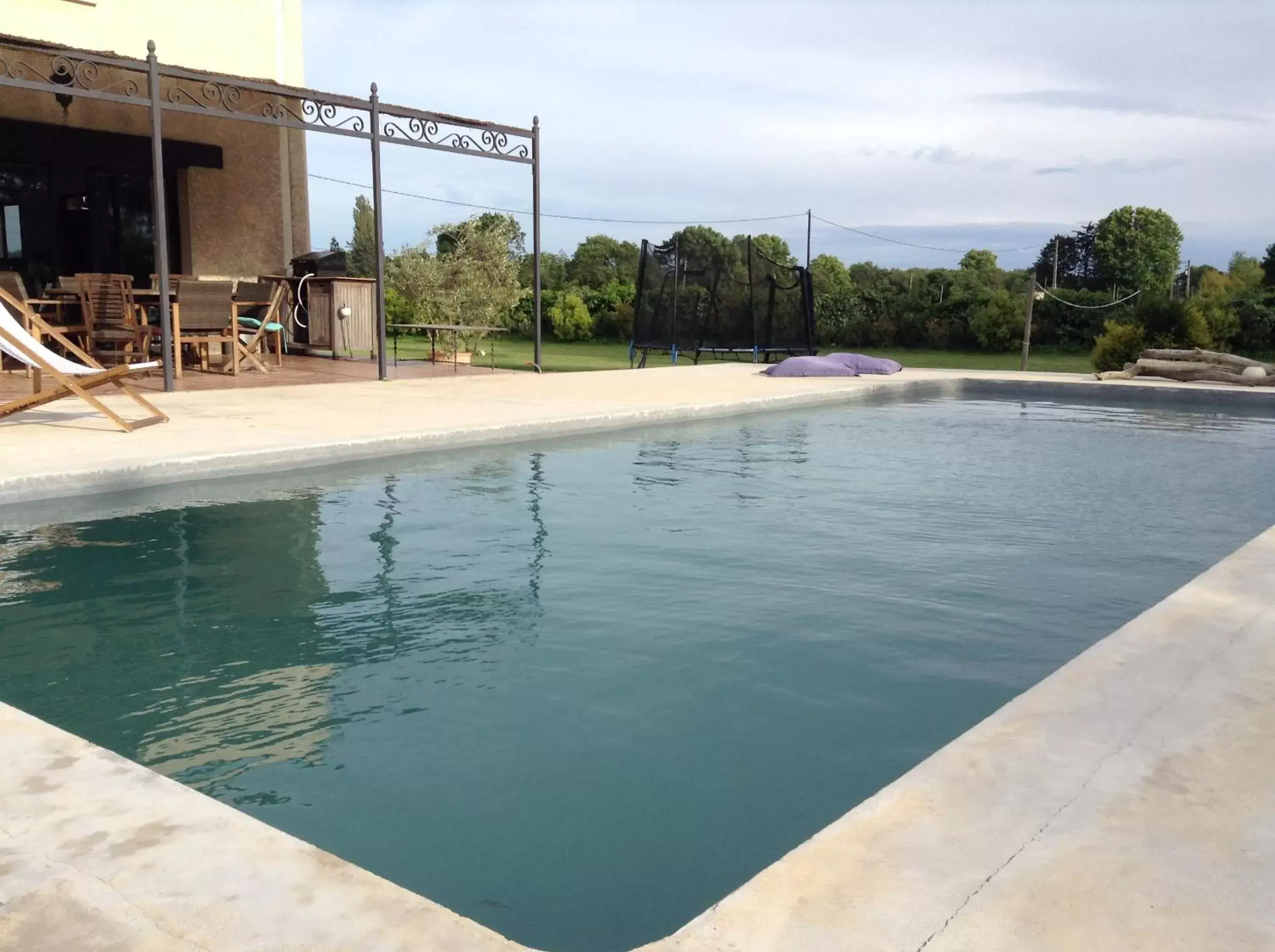 Day, Swimming Pool in Le Mazet Chambre d'Hôtes