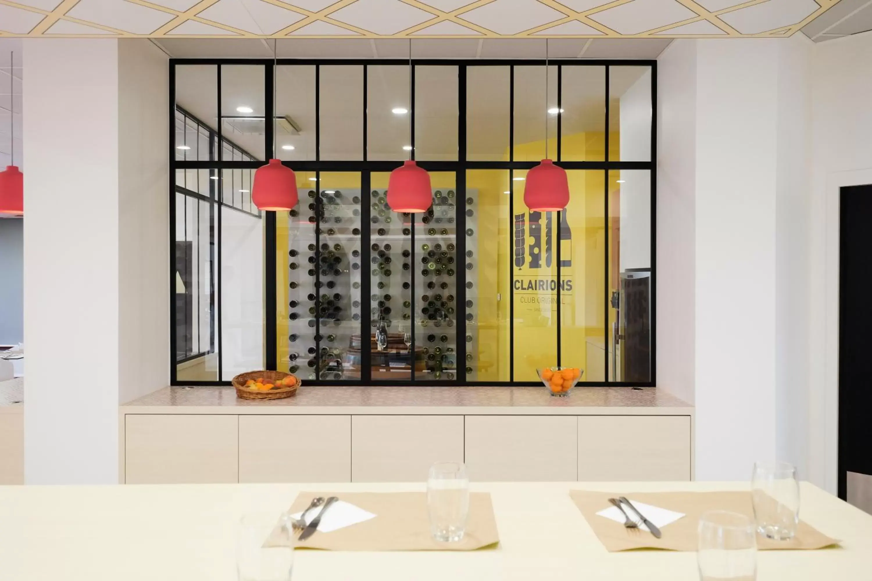 Food and drinks, Floor Plan in Hôtel ibis Styles Auxerre Nord