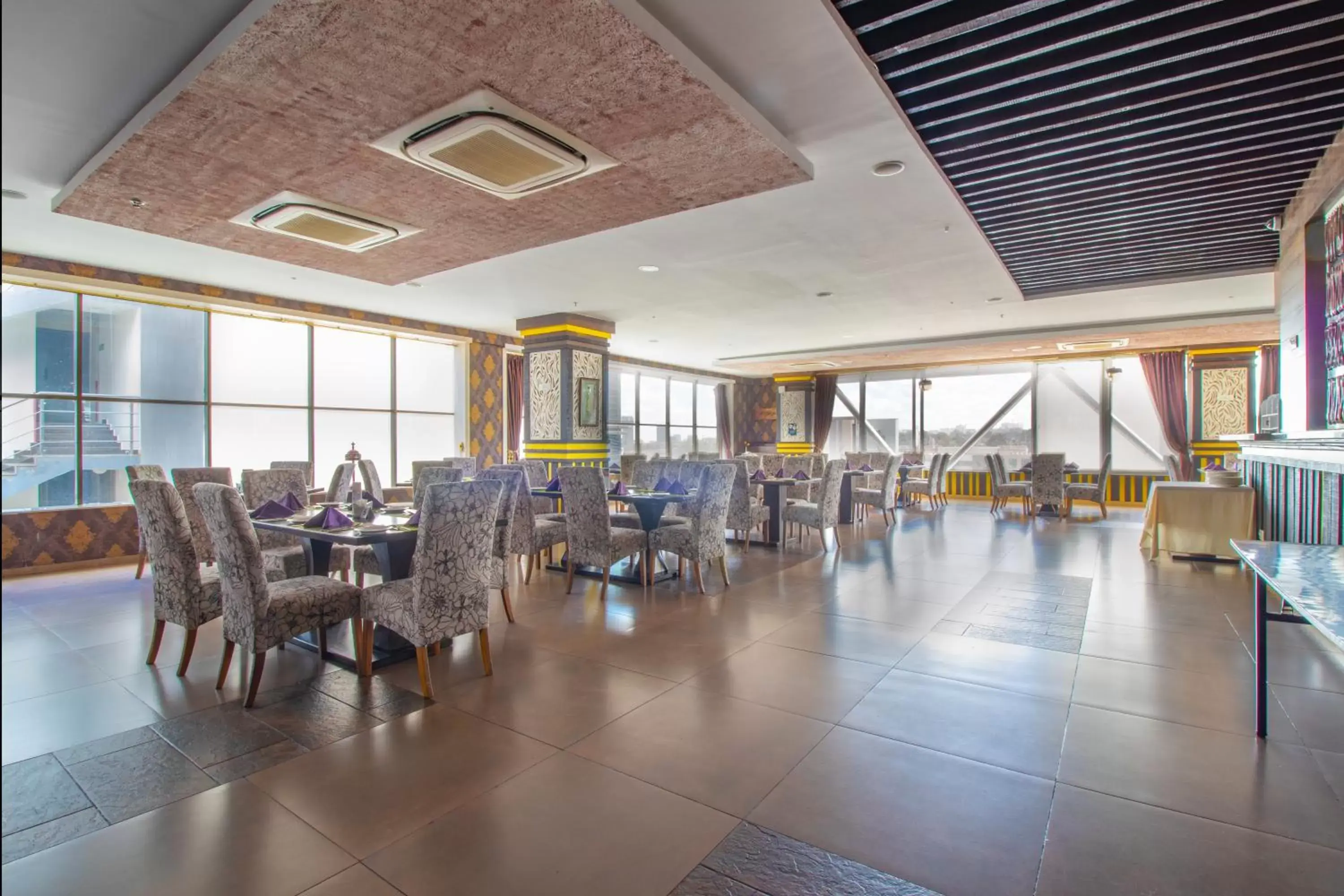 Restaurant/Places to Eat in Golden Tulip Westlands Nairobi