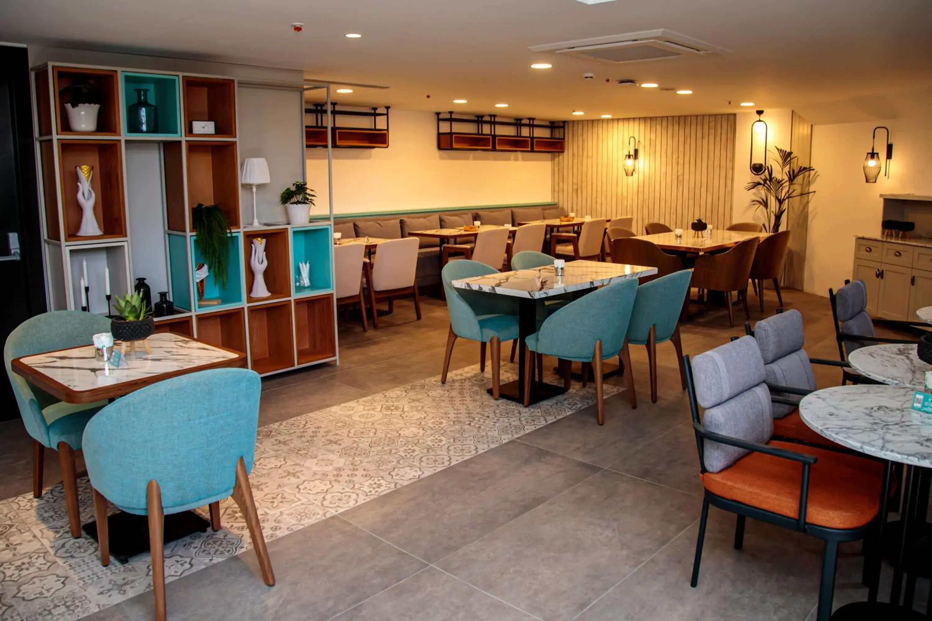 Restaurant/Places to Eat in Dosso Dossi Hotels Yenikapı