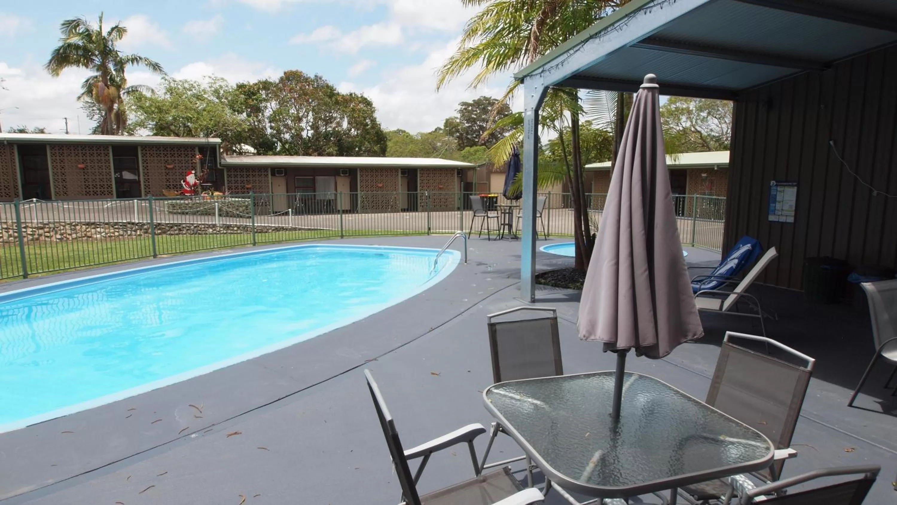 Swimming pool in Motel Kempsey