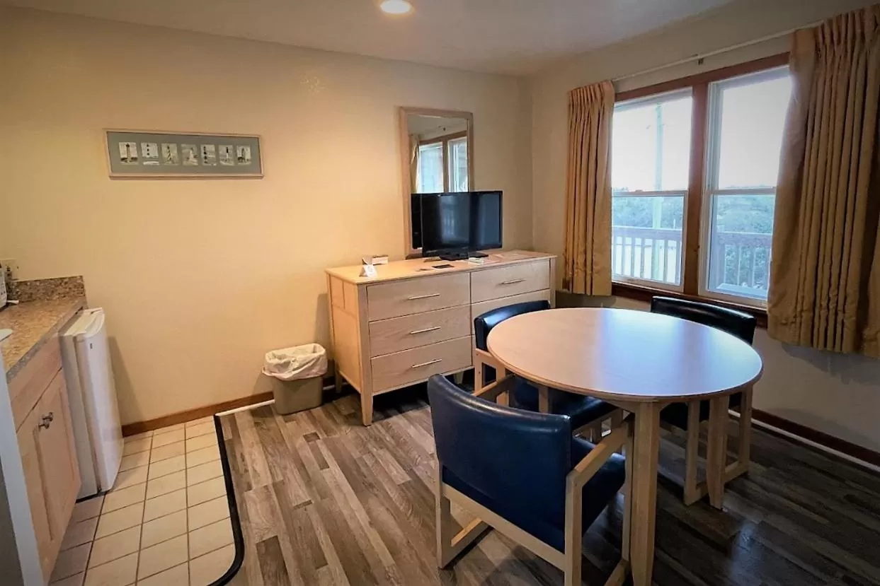 Living room in Pony Island Inn