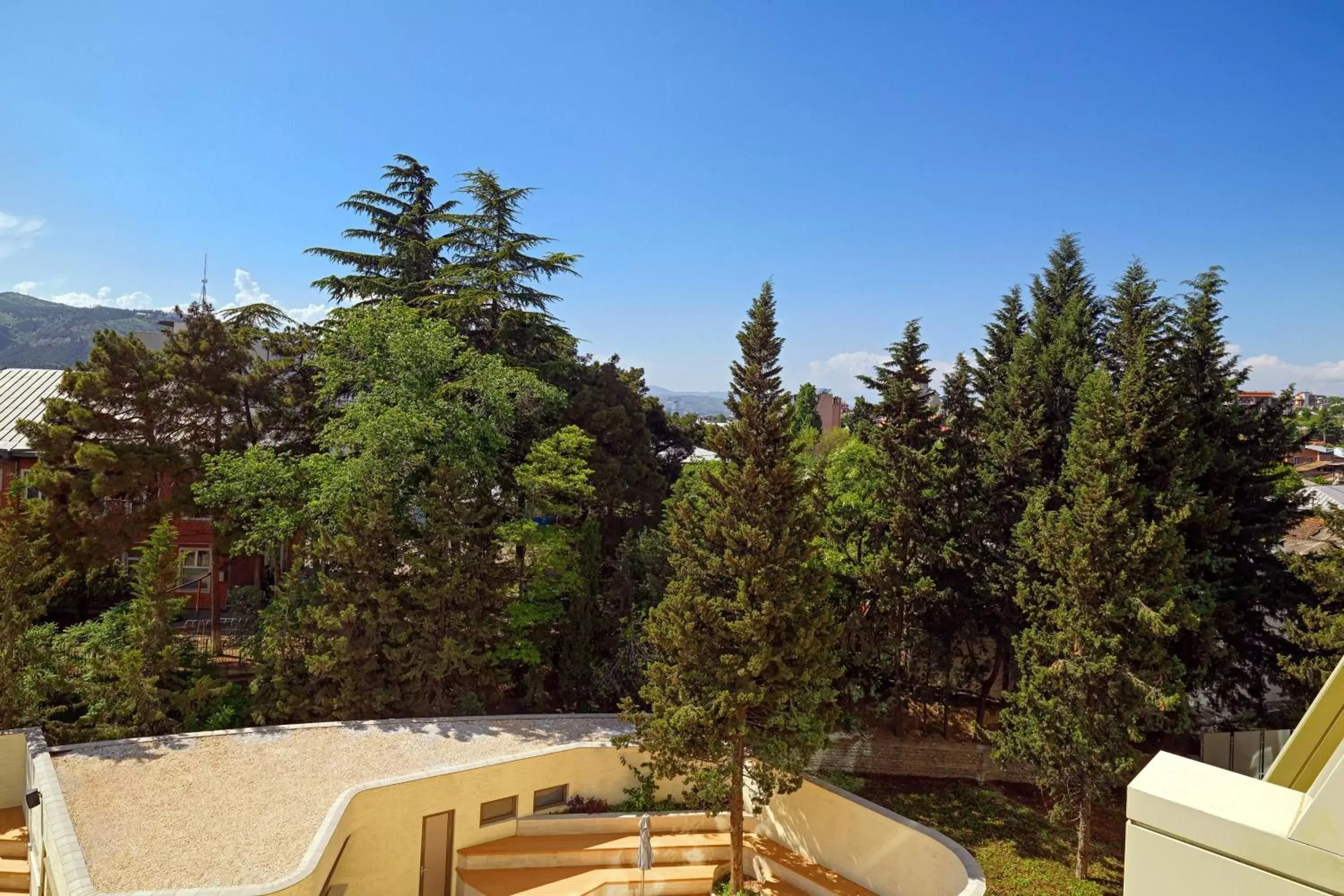 Photo of the whole room in Sheraton Grand Tbilisi Metechi Palace