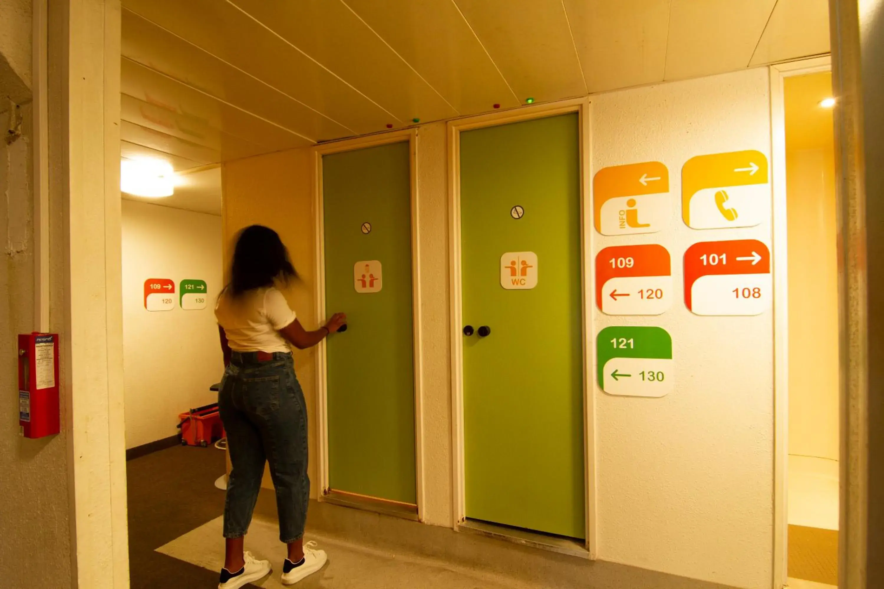 Toilet in Premiere Classe Angers Est - St Barthelemy D'Anjou