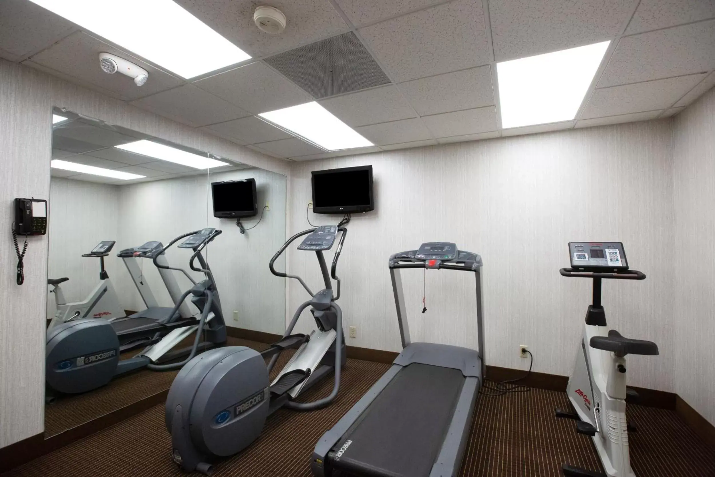 Fitness centre/facilities, Fitness Center/Facilities in Americas Best Value West Point