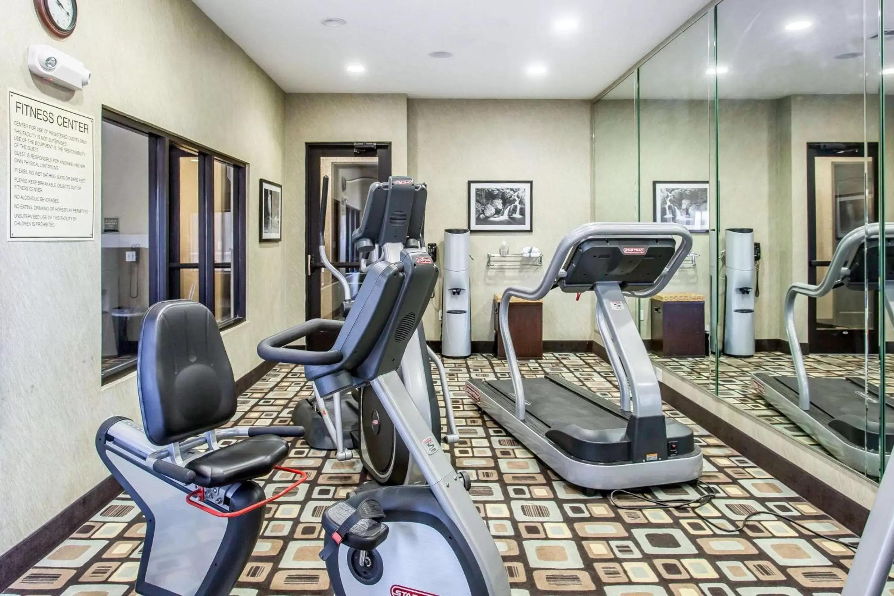 Fitness centre/facilities, Fitness Center/Facilities in Sleep Inn & Suites West Medical Center