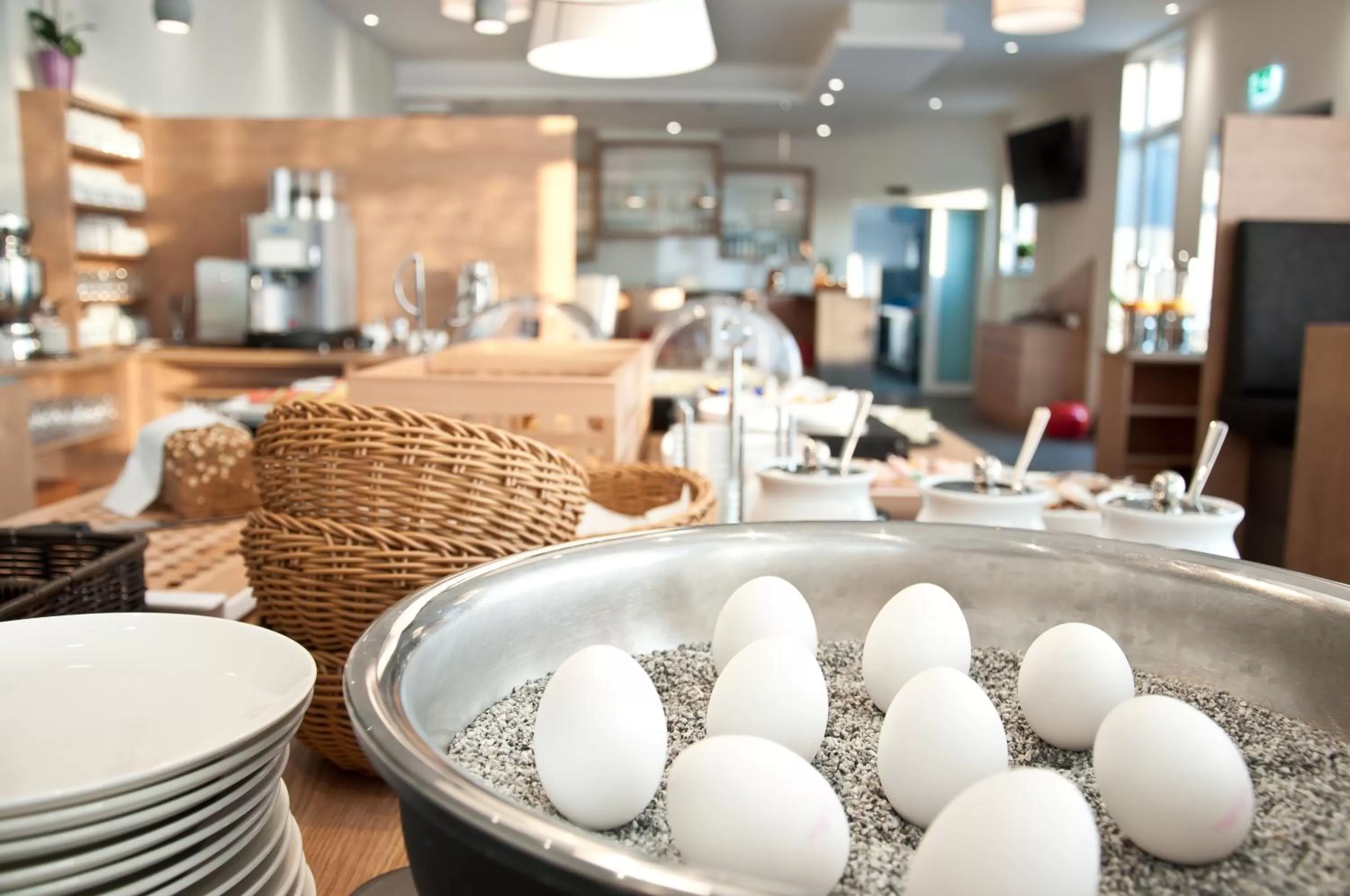 Food and drinks in Amaro Hotel