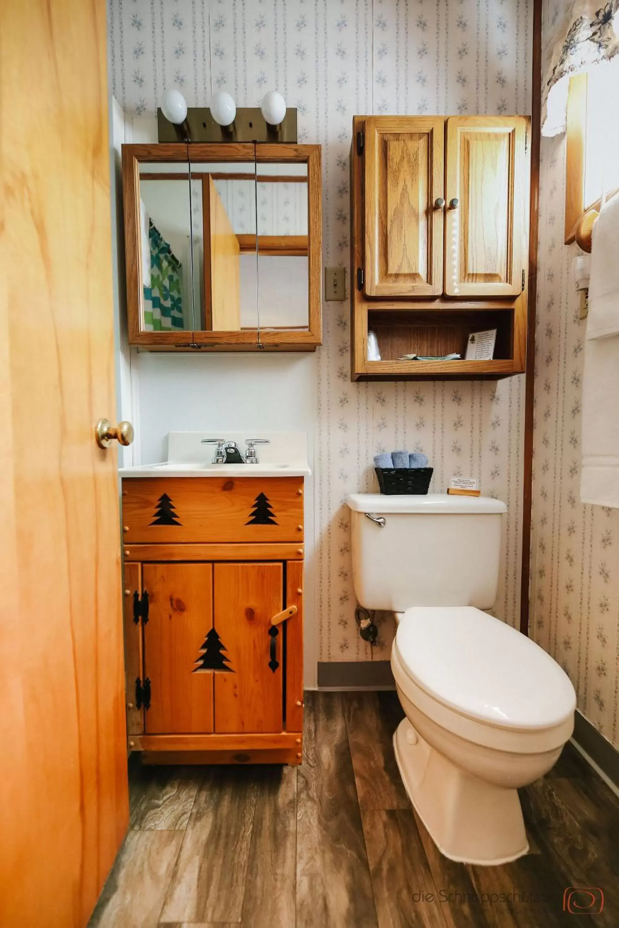 Bathroom in The Pines Country Inn