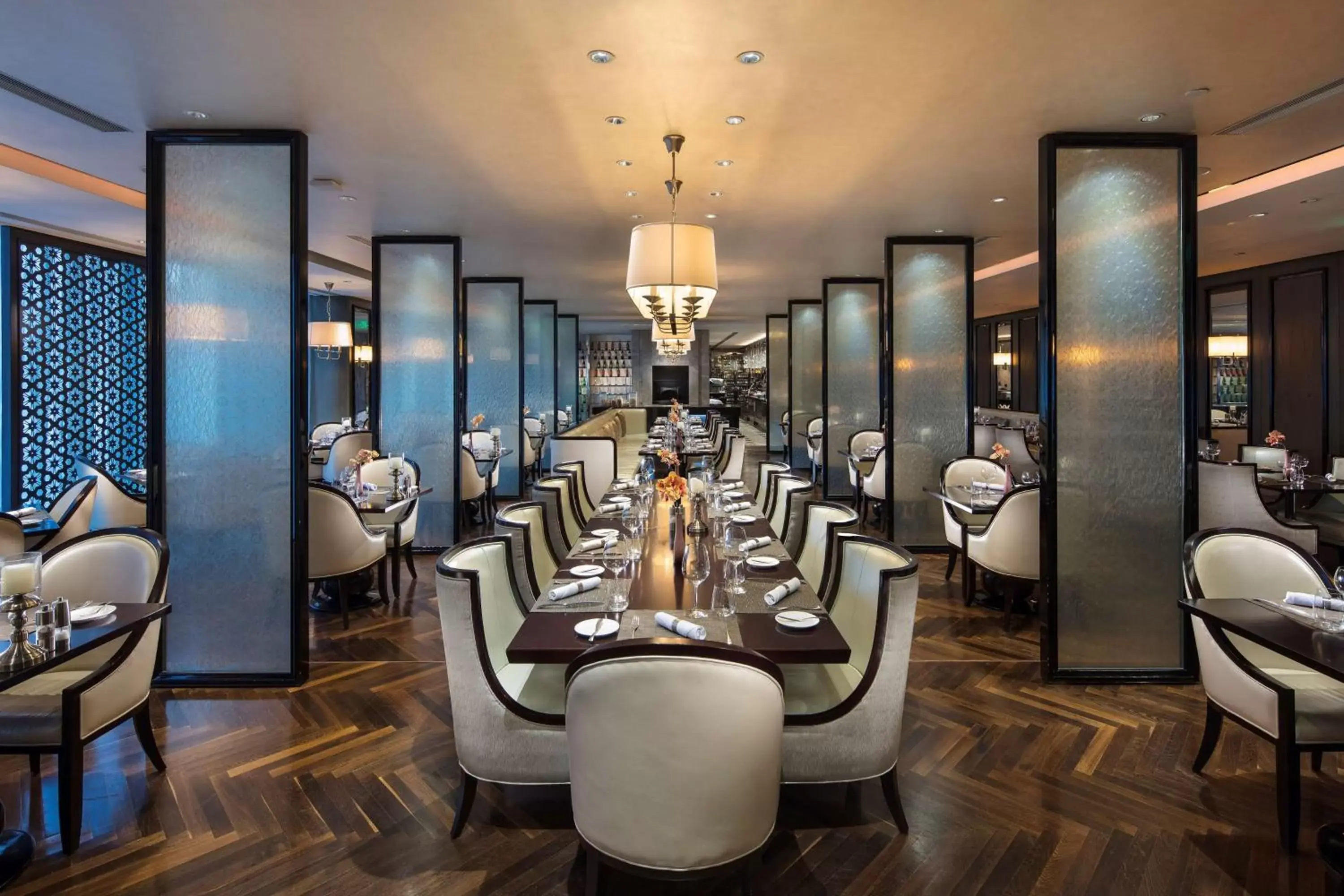 Restaurant/places to eat in Hilton Guangzhou Tianhe Restaurant/places to eat in Hilton Guangzhou Tianhe