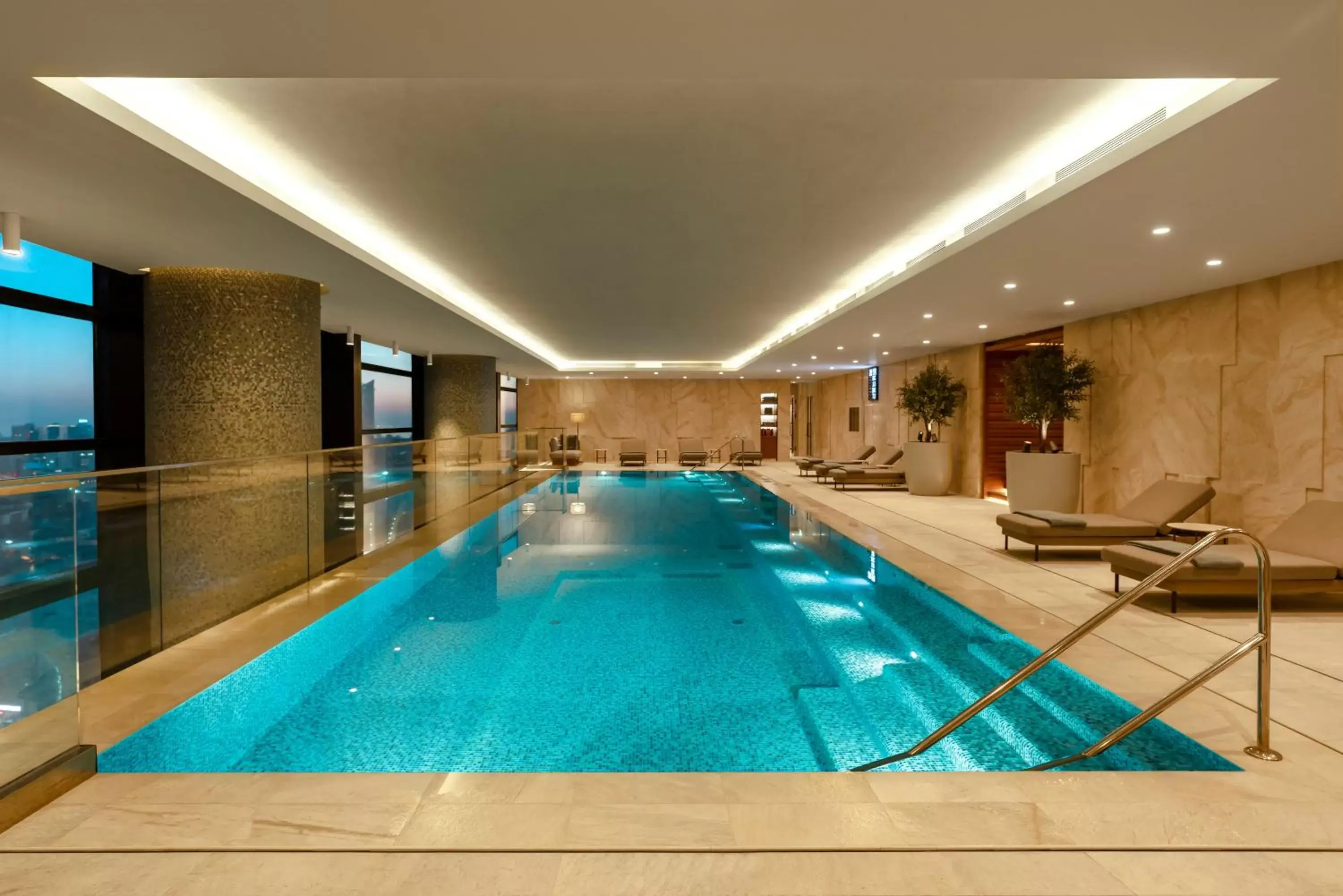 Swimming pool in Address Istanbul Swimming pool in Address Istanbul