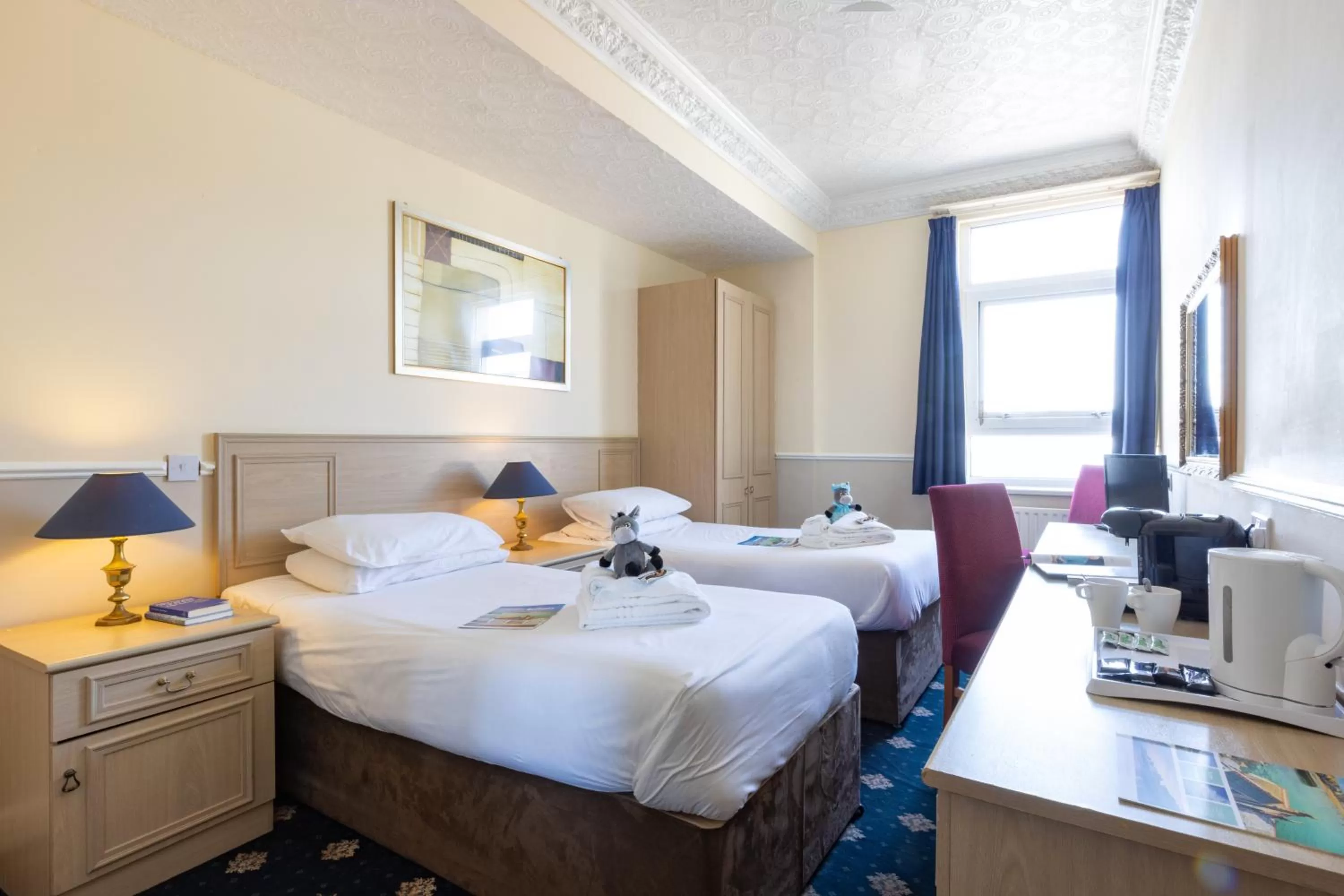 Photo of the whole room, Bed in The Caledonian Tower Hotel