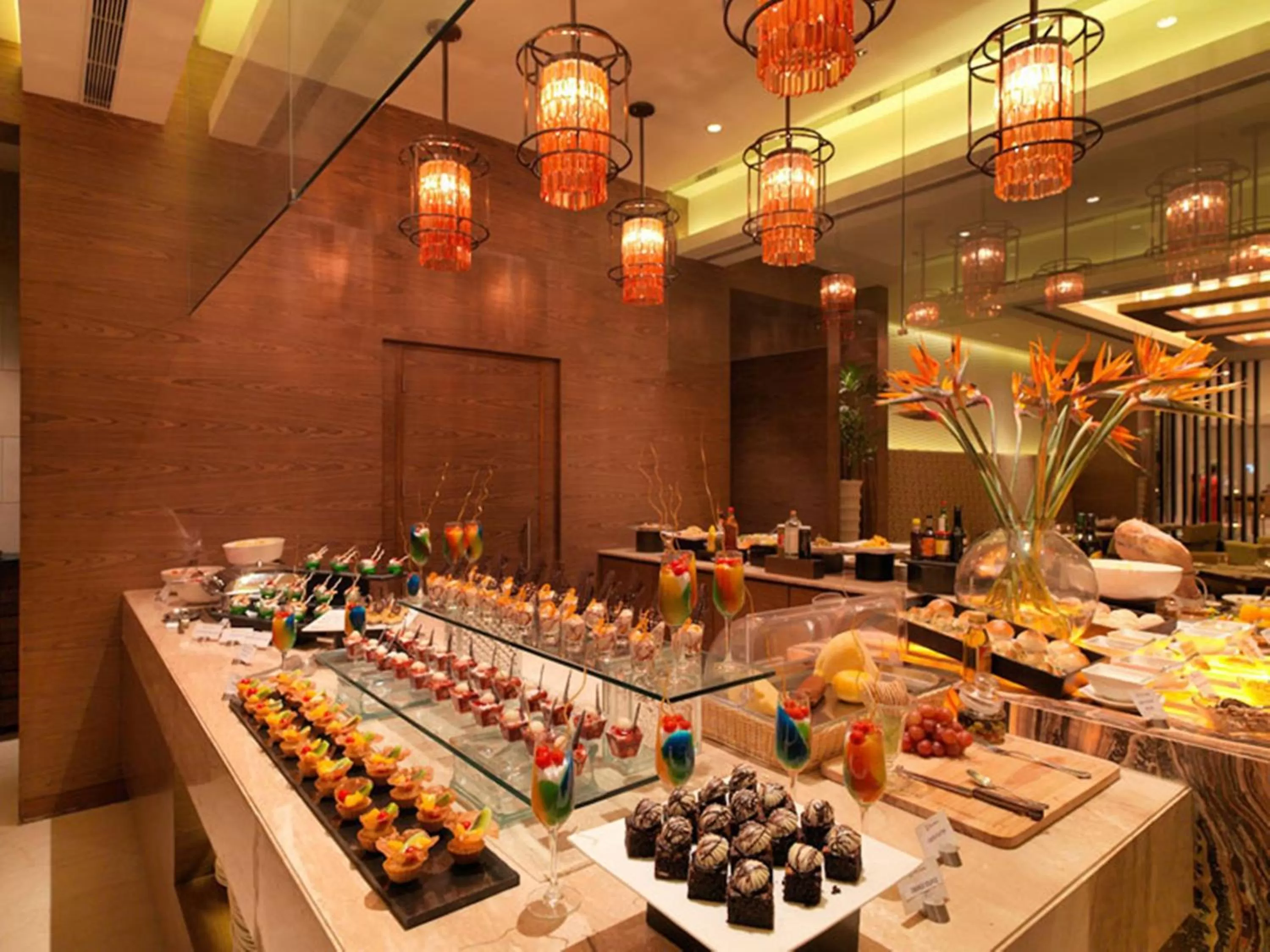 Restaurant/places to eat in Hotel Royal Orchid Jaipur, Tonk Road