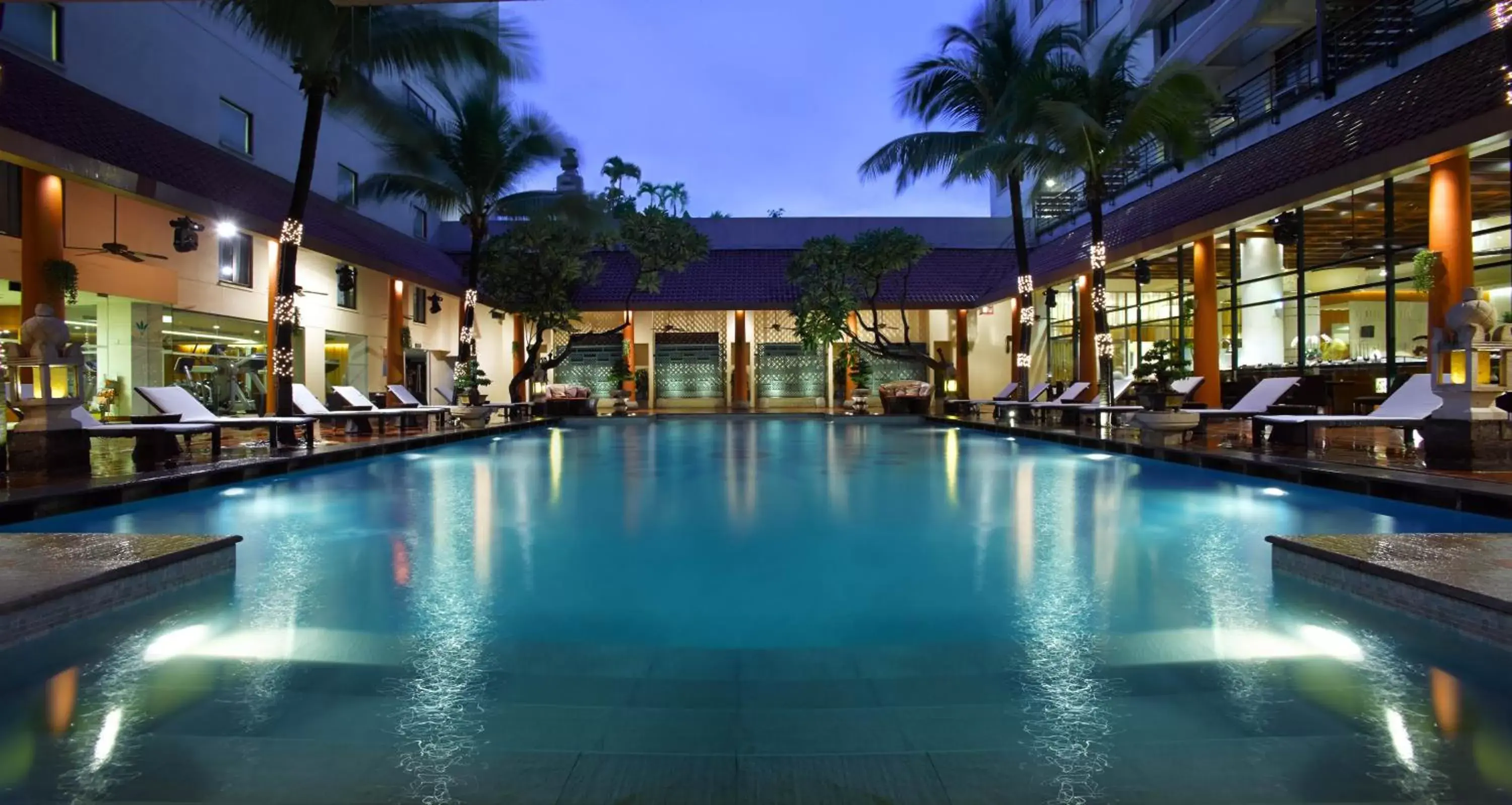 Swimming Pool in PARKROYAL Saigon