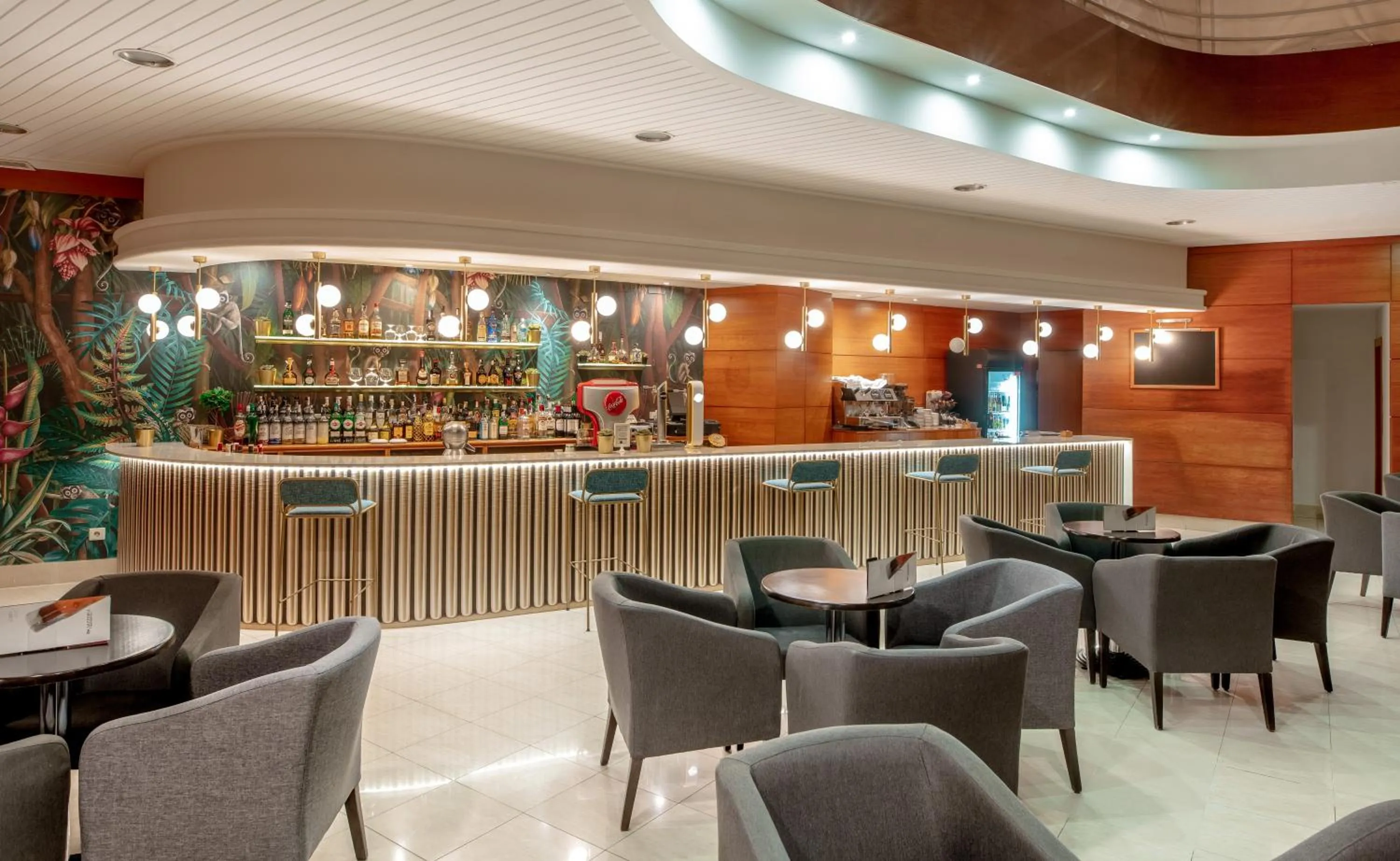 Communal lounge/ TV room in Hotel RH Victoria & Spa 4 Sup