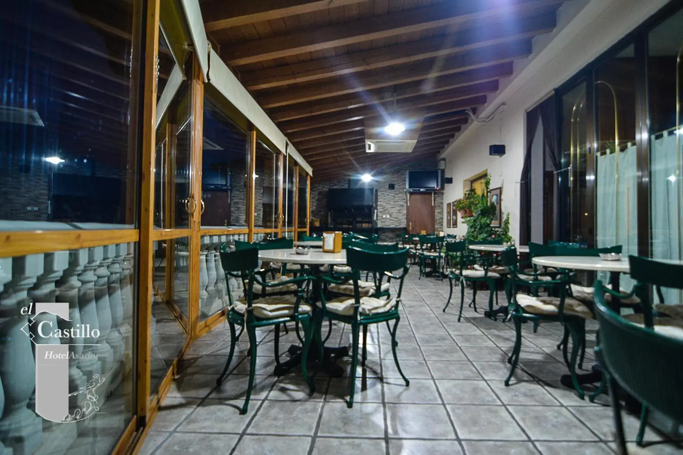 Restaurant/Places to Eat in Hotel Rural el Castillo