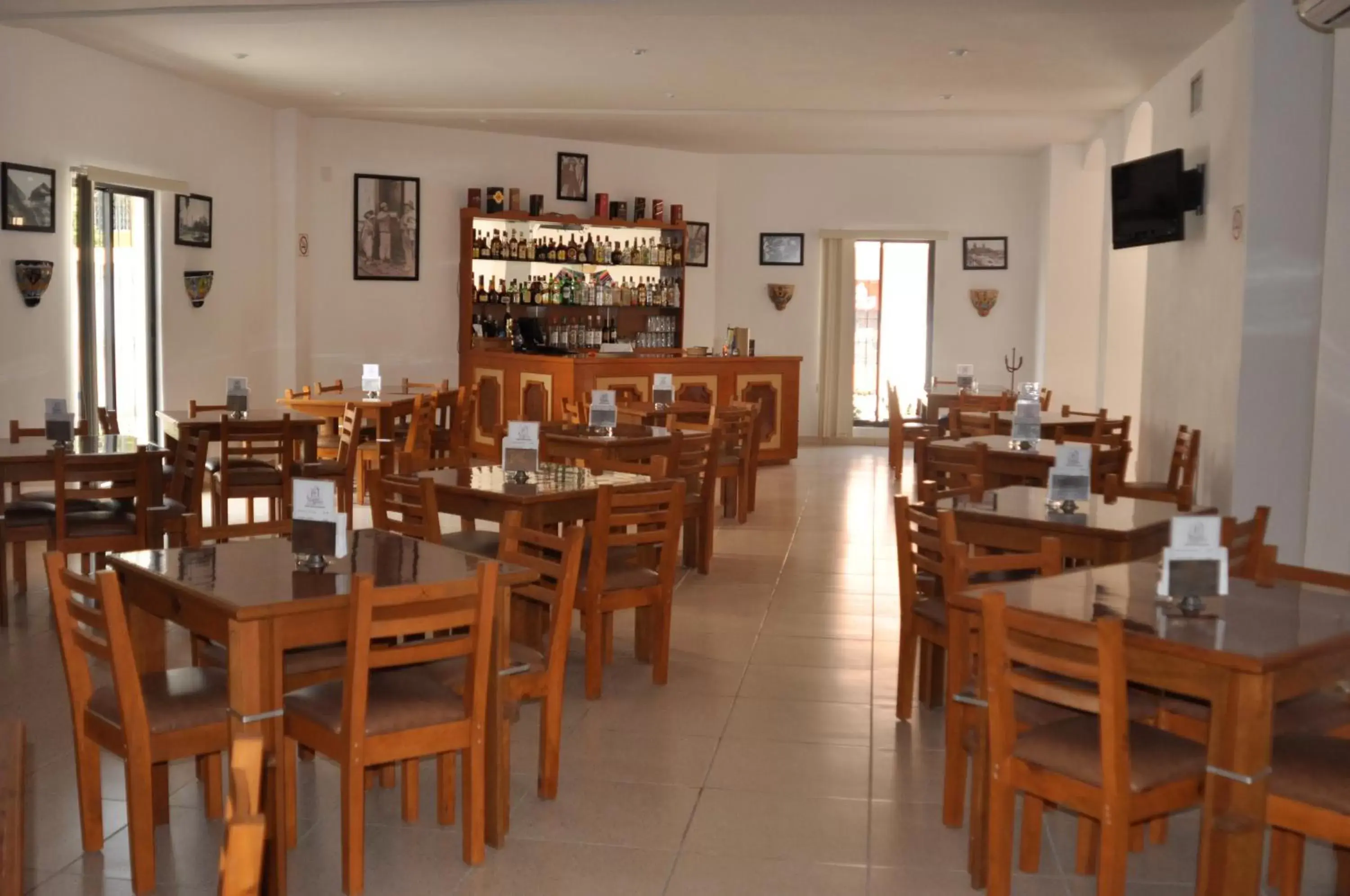 Restaurant/Places to Eat in Hacienda de Castilla