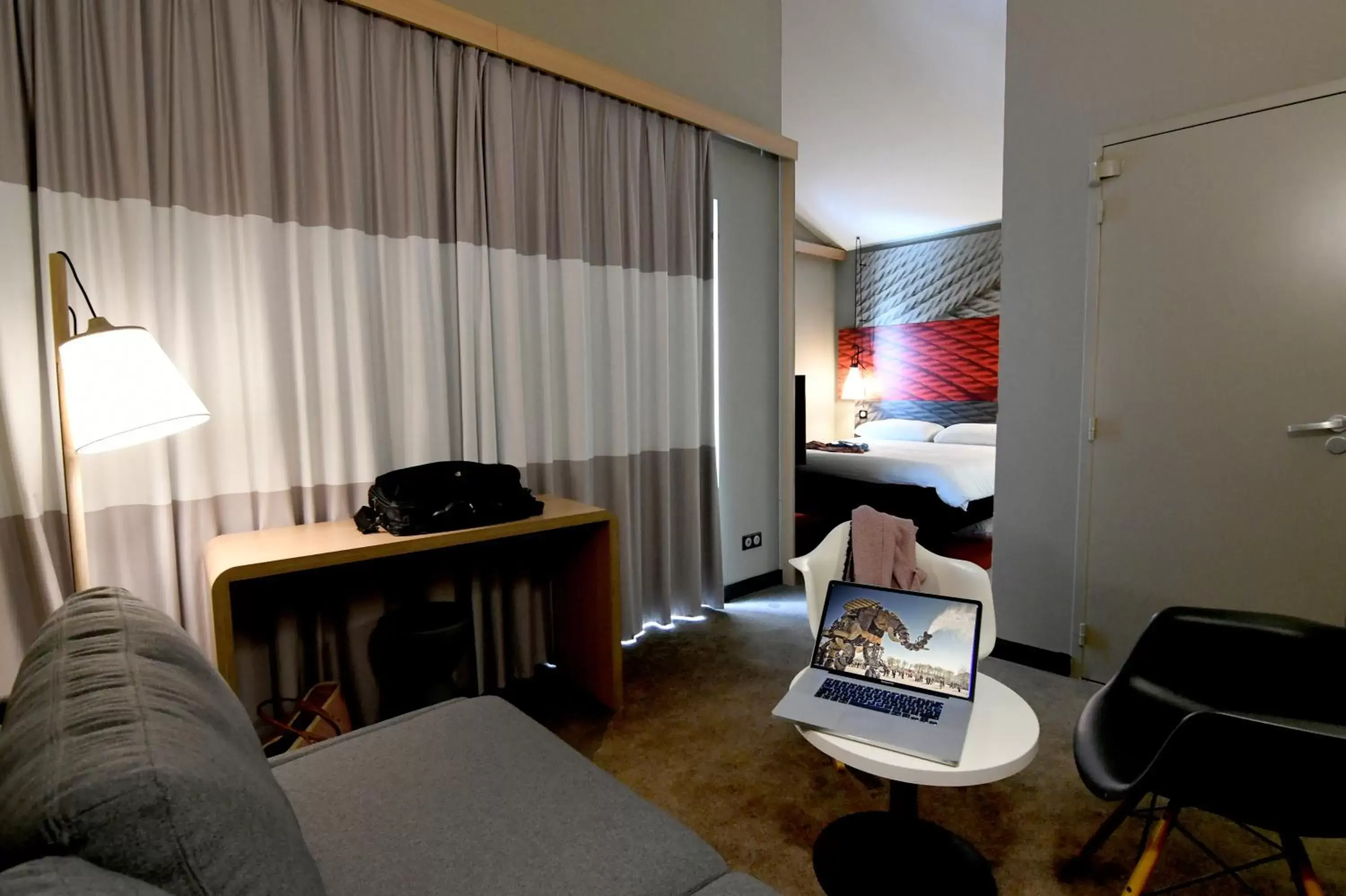 TV and multimedia, TV/Entertainment Center in ibis Nantes Saint Herblain