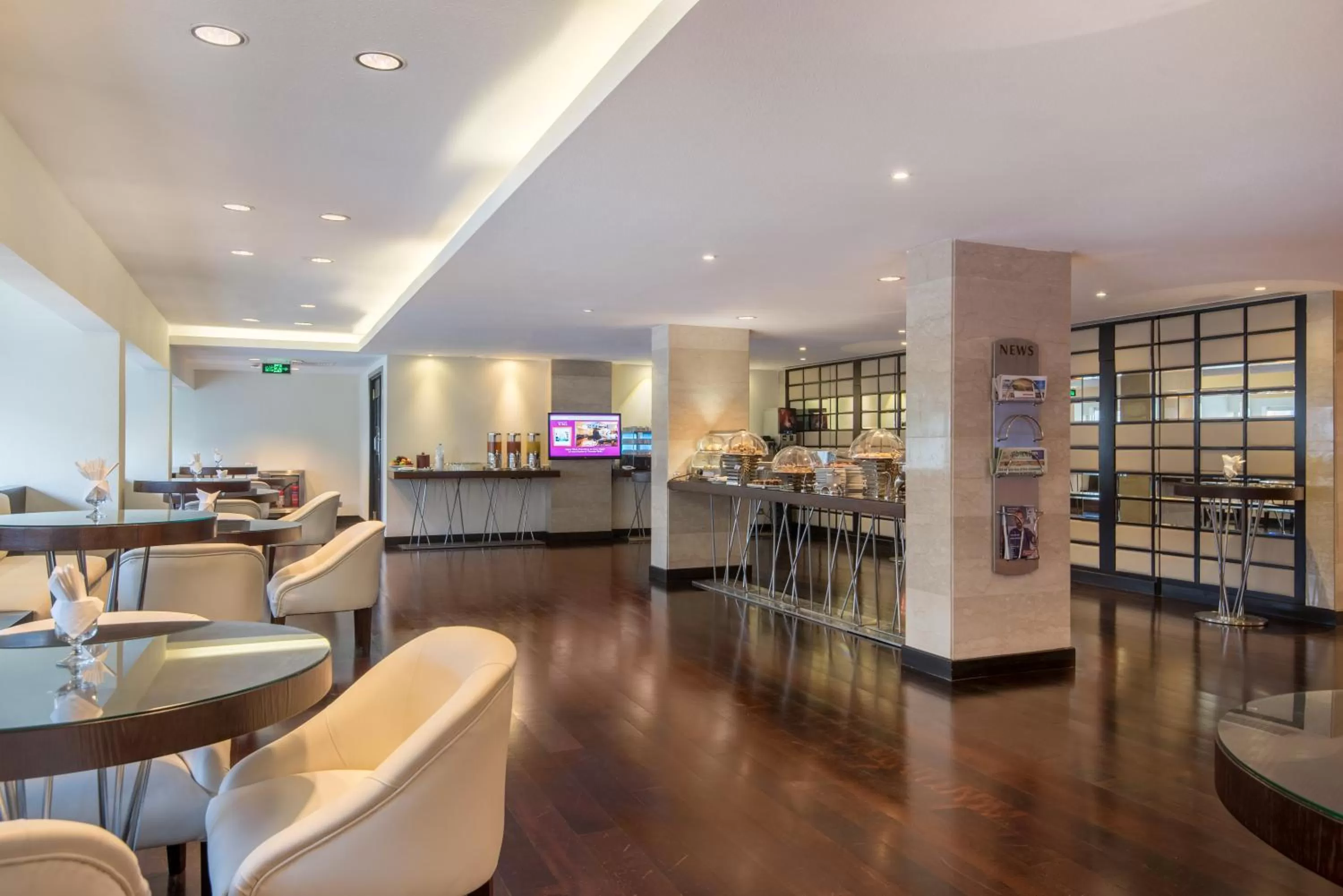 Meeting/conference room in Crowne Plaza Jeddah by IHG