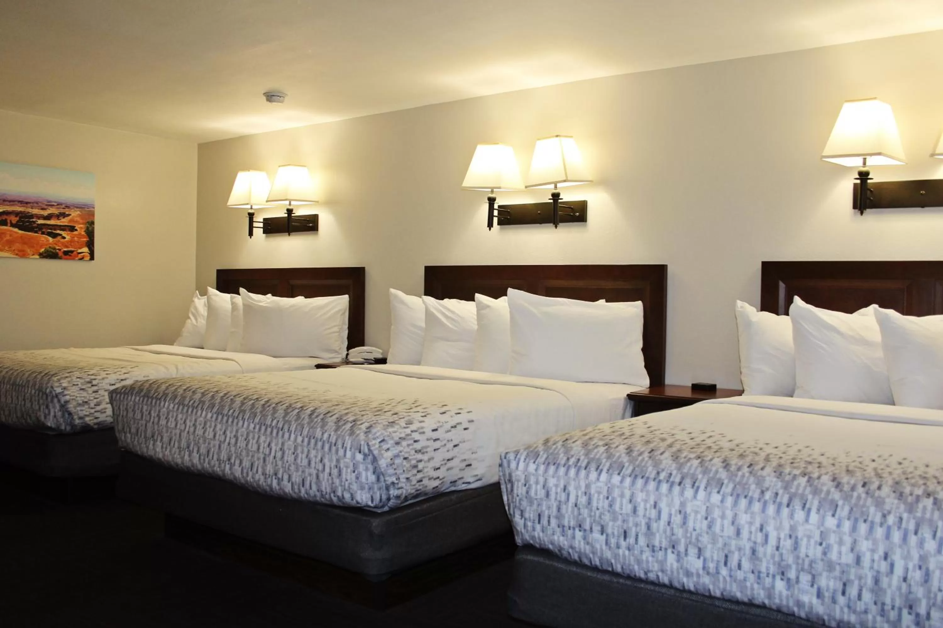 Bedroom, Bed in Bowen Motel