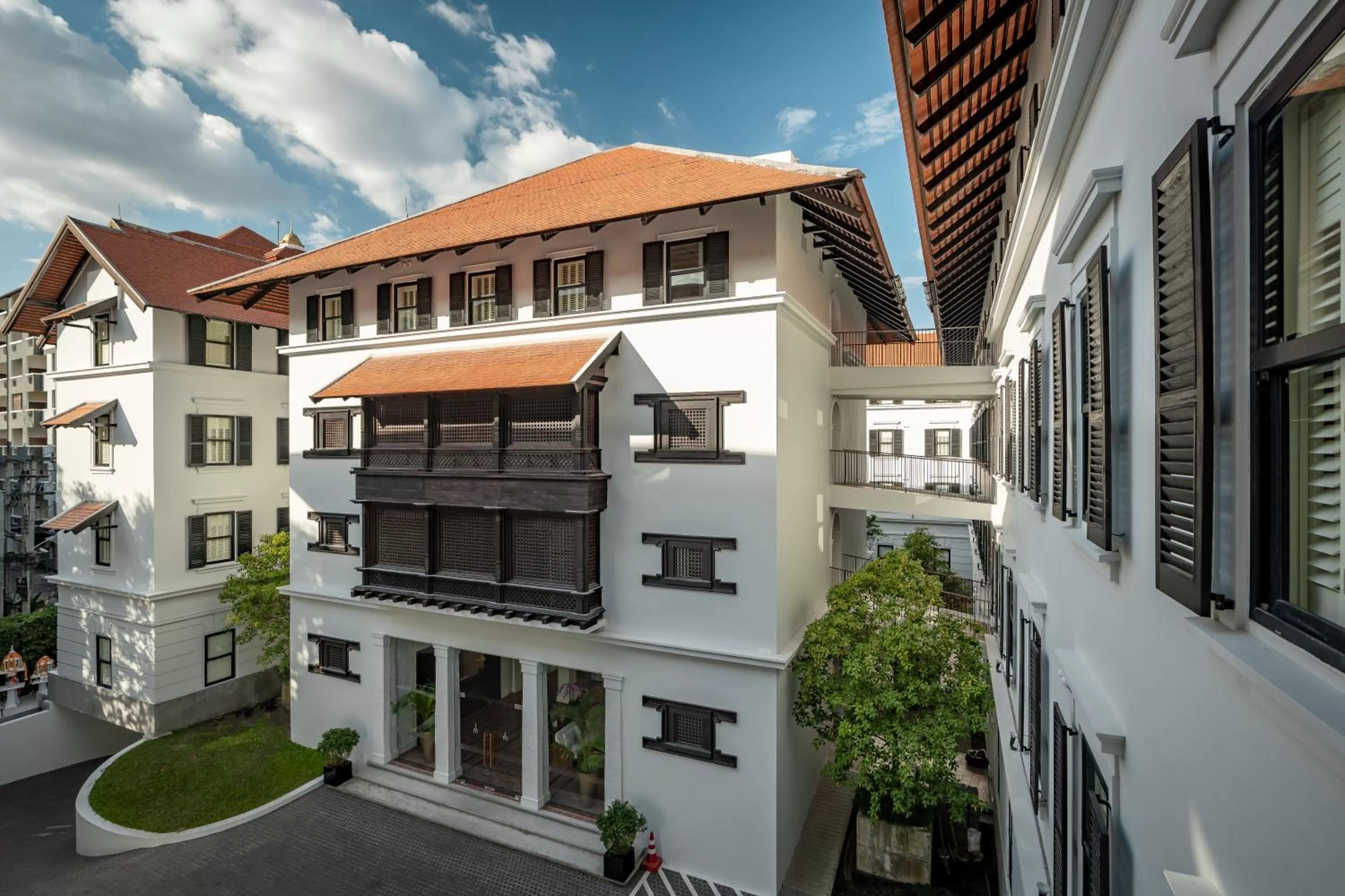 Property building in Bella Nara Hotel Chiang Mai
