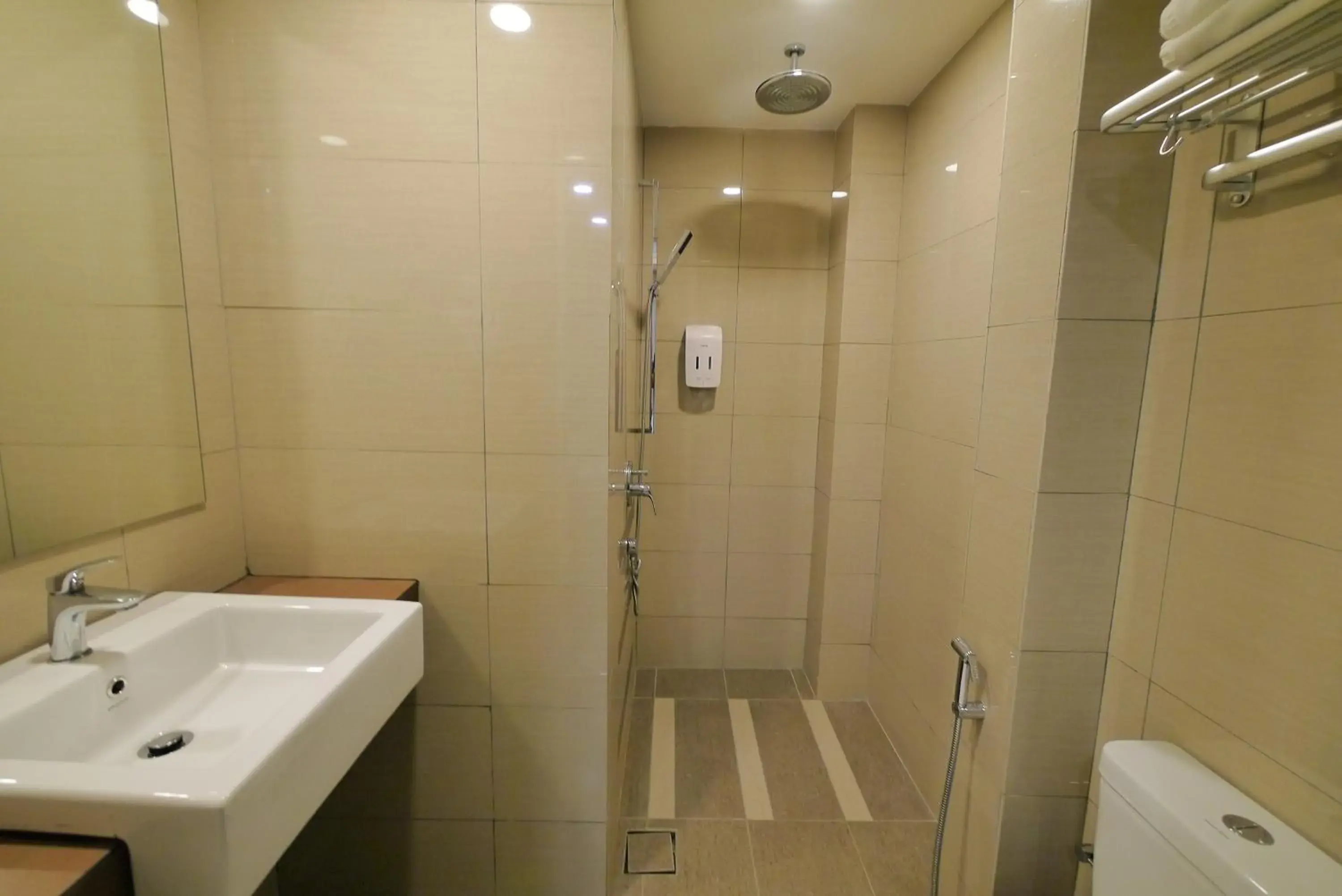 Shower, Bathroom in 33 Boutique Hotel Bandar Sunway