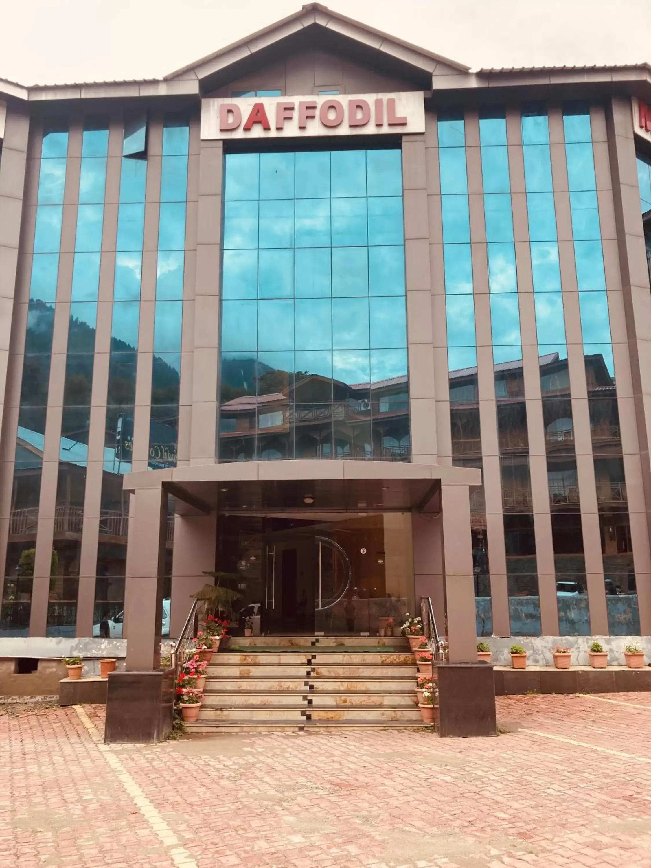 Property Building in Dafodil INN - A Four star Luxury hotel, Manali Property Building in Dafodil INN - A Four star Luxury hotel, Manali