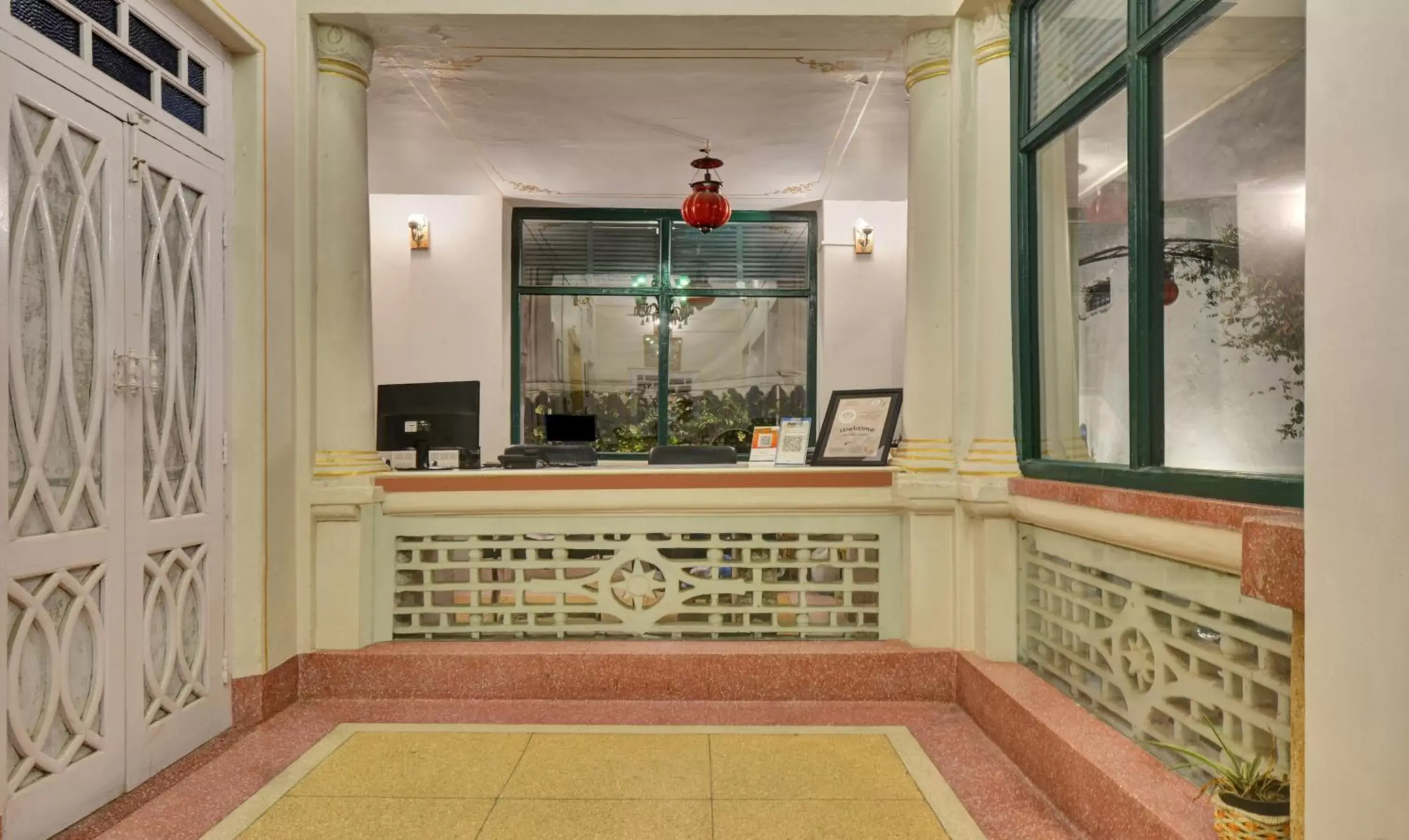 Lobby or reception in Treebo The Regal House, Near Fateh Sagar Lake Lobby or reception in Treebo The Regal House, Near Fateh Sagar Lake