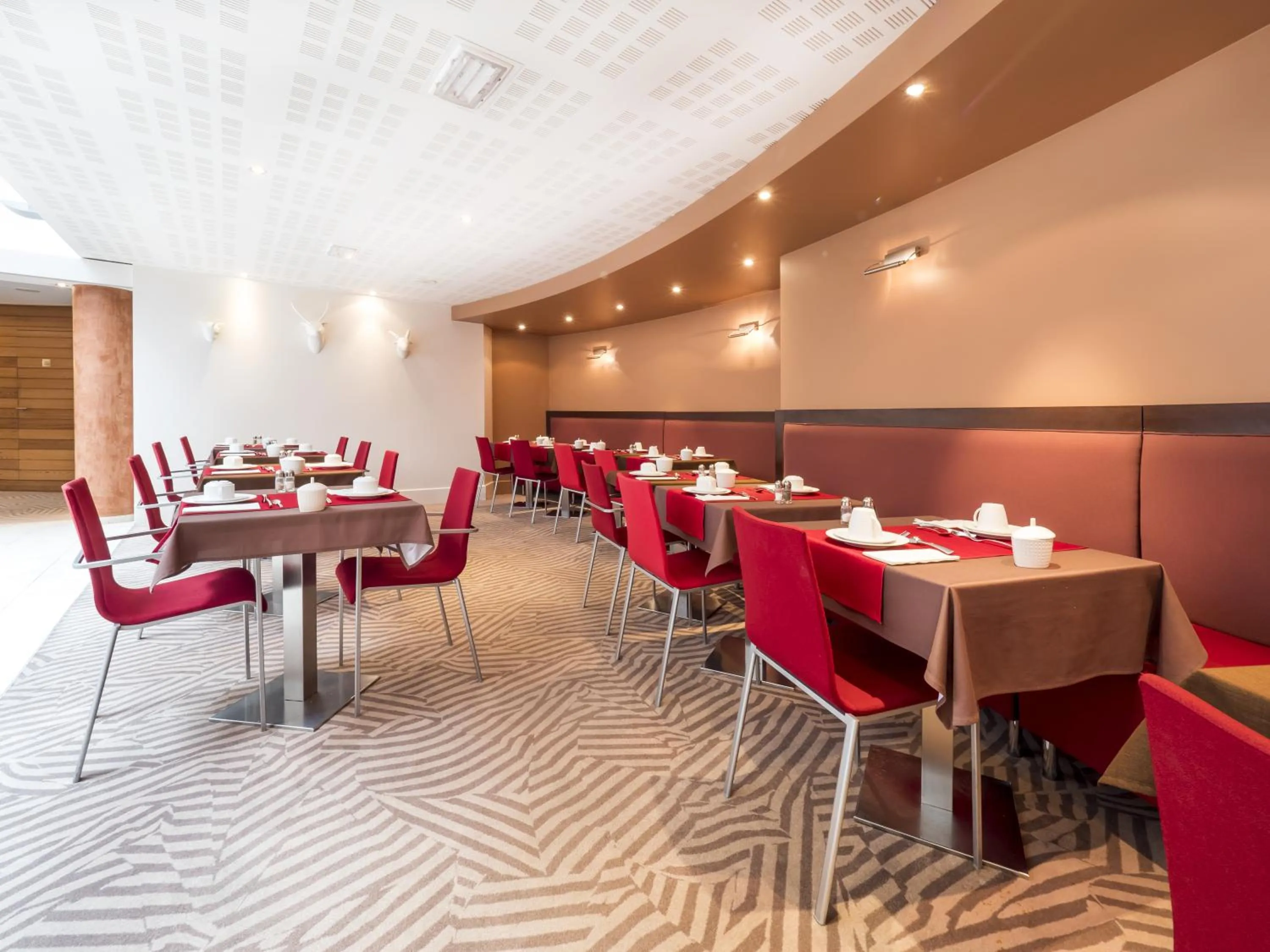 Restaurant/places to eat in Hôtel Le Pré Carré