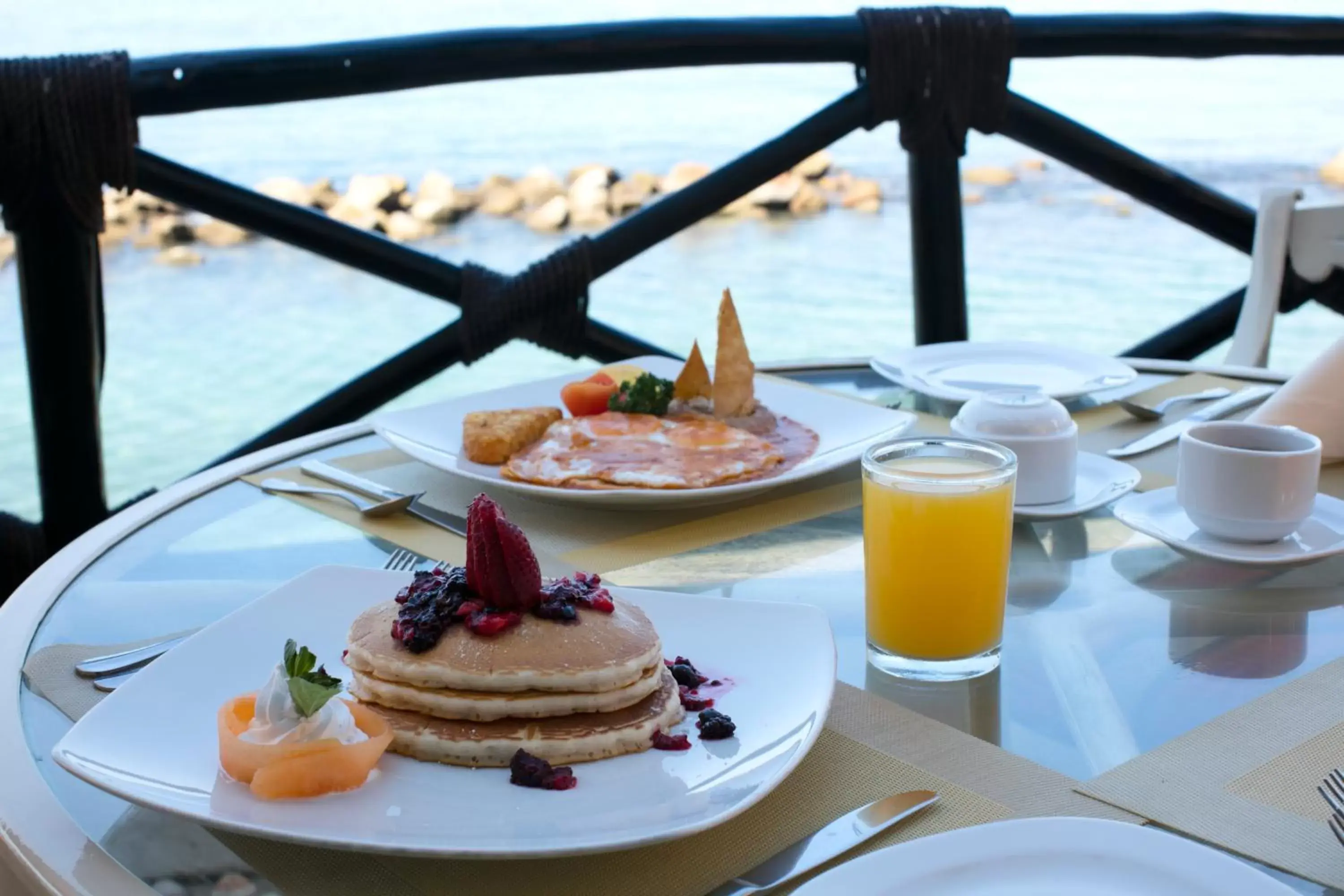 Breakfast in Costa Sur Resort & Spa