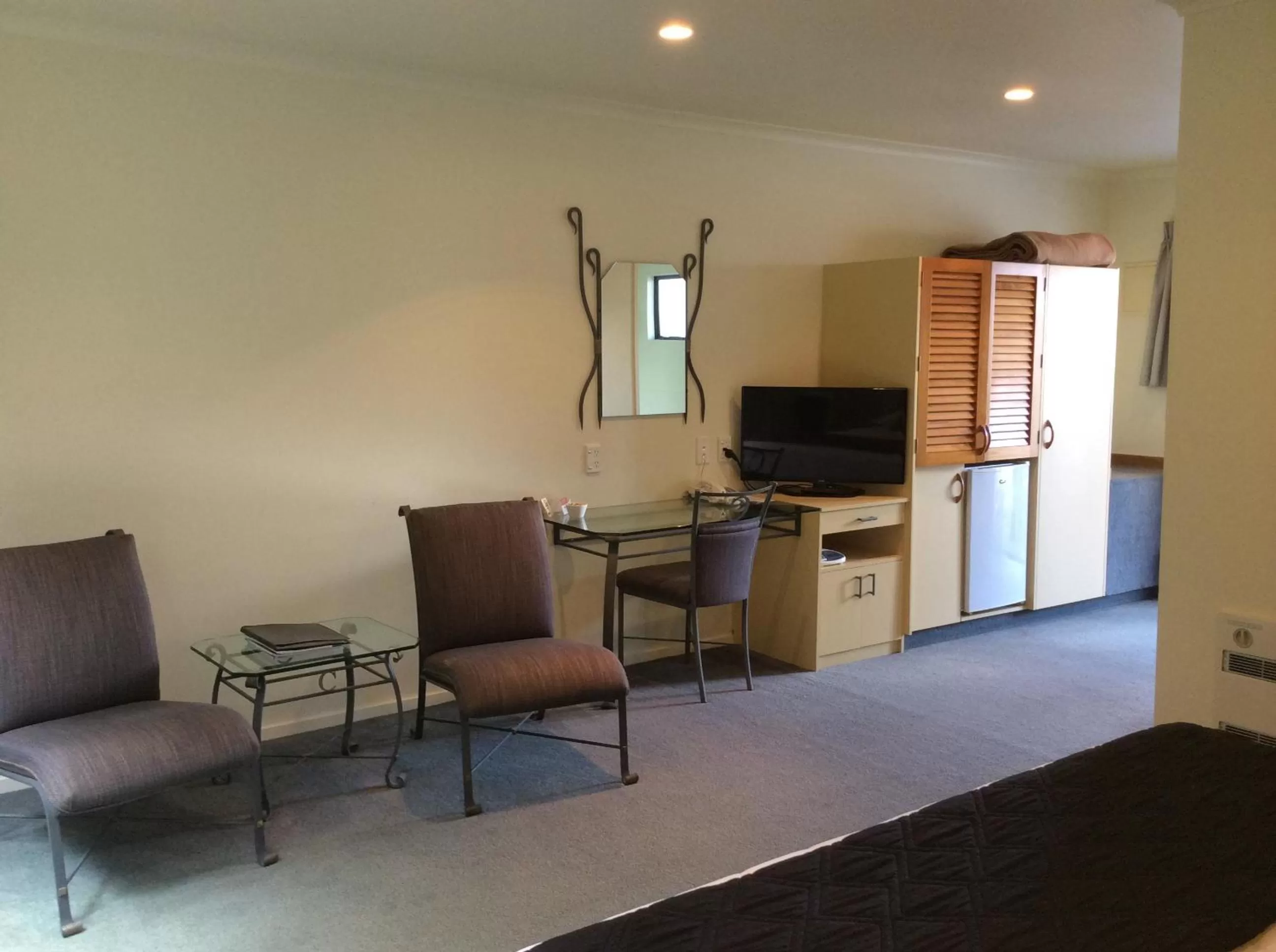 TV and multimedia in Chancellor Motor Lodge and Conference Centre