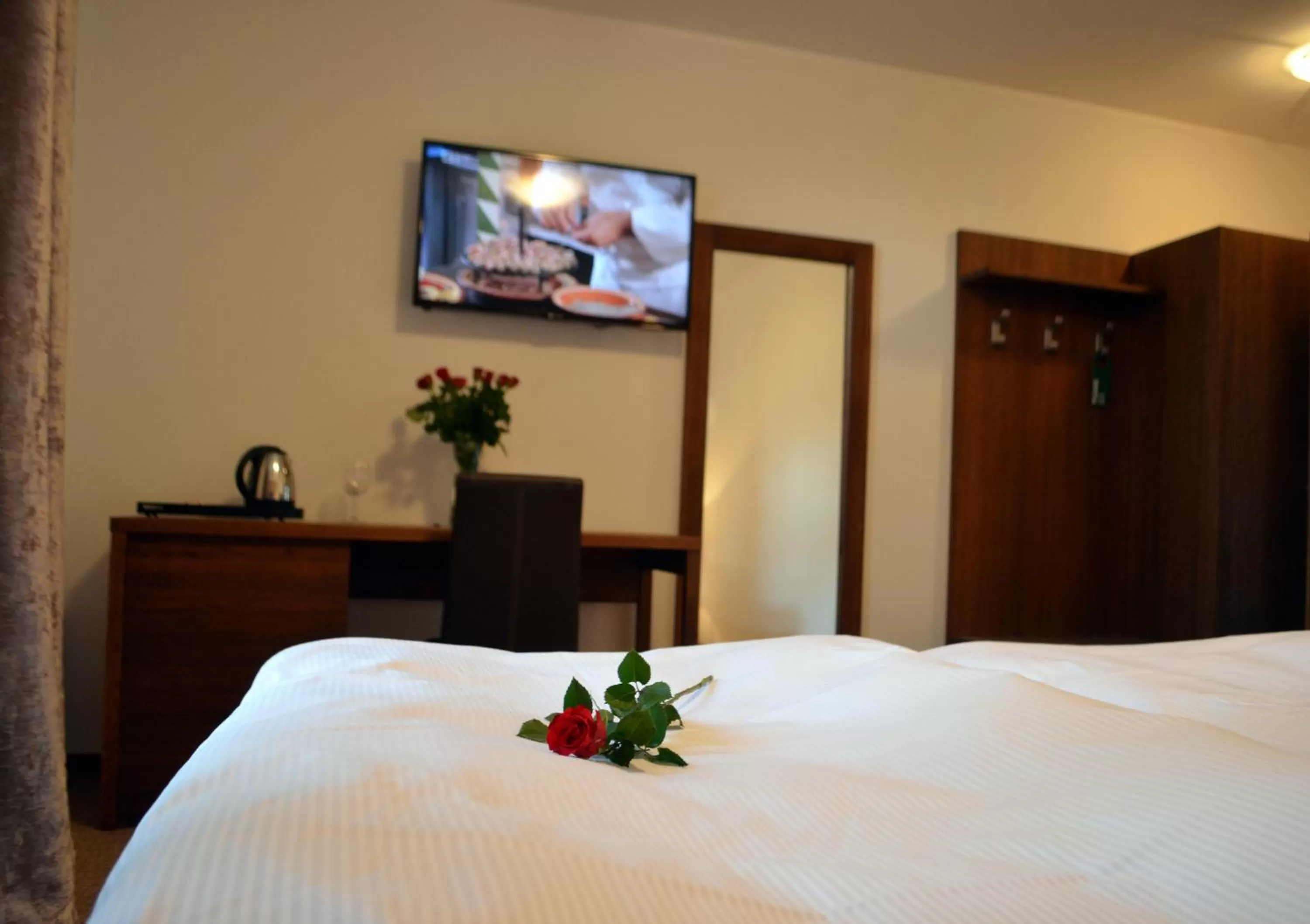 Bedroom, Bed in Hotel U Kvapilů