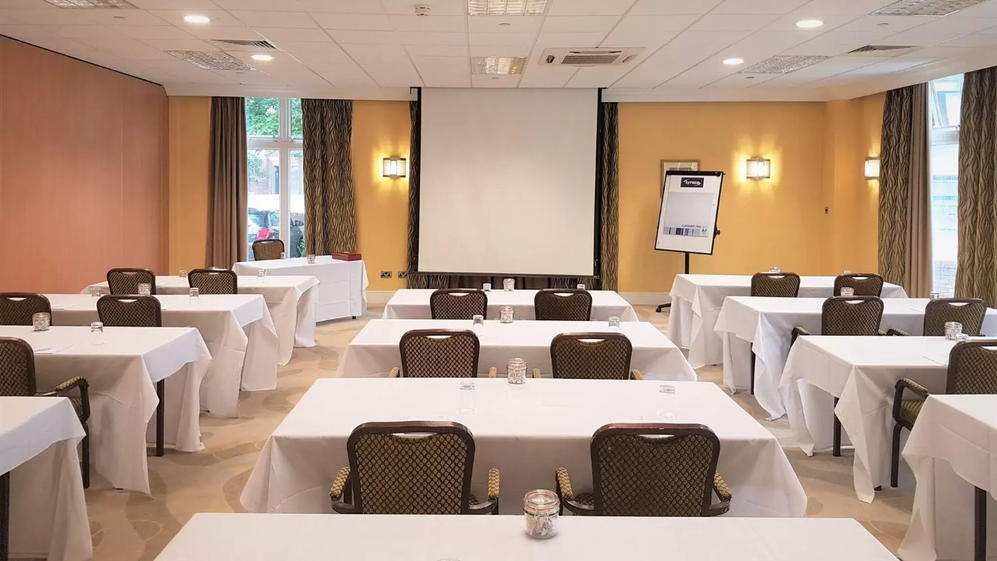 Meeting/conference room in Holiday Inn Kenilworth - Warwick, an IHG Hotel