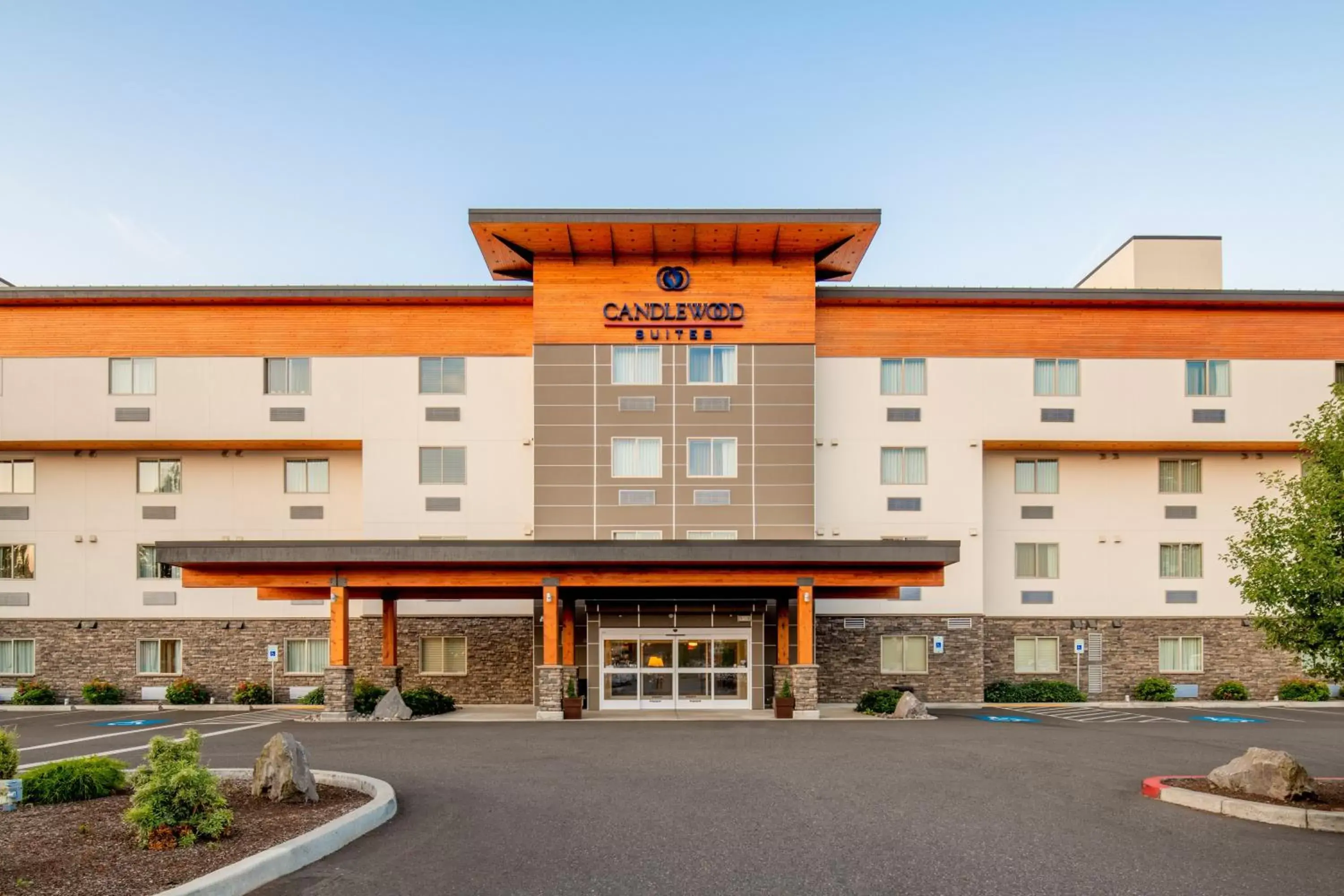Property building in Candlewood Suites Vancouver/Camas by IHG Property building in Candlewood Suites Vancouver/Camas by IHG