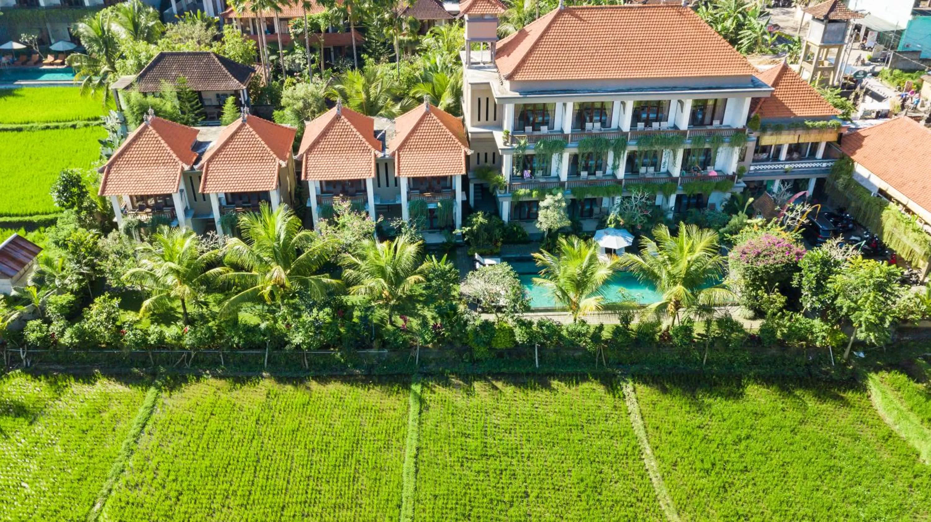 Property building in Kiskenda Cottages & Restaurant