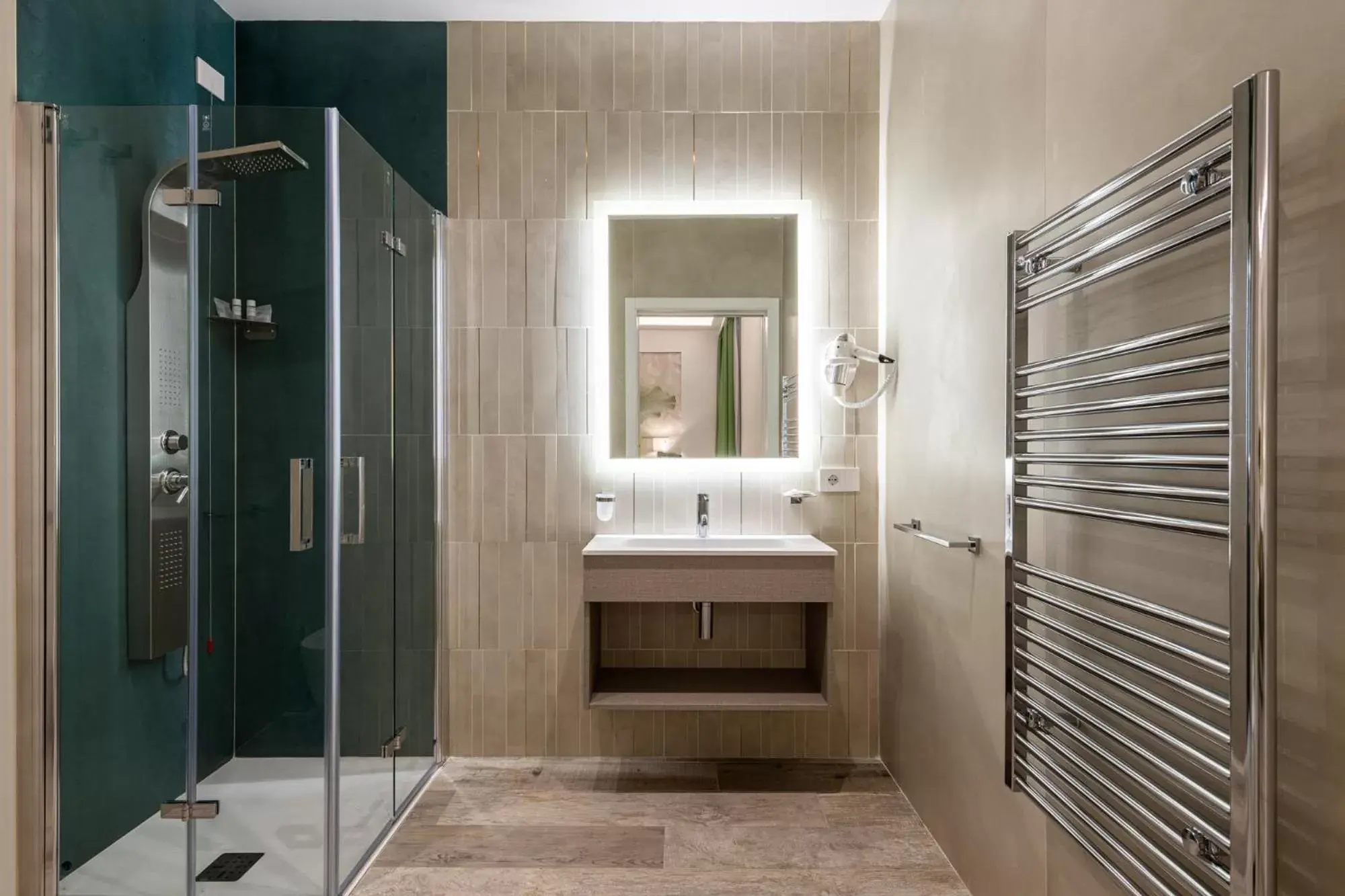 Shower, Bathroom in Petit Hotel