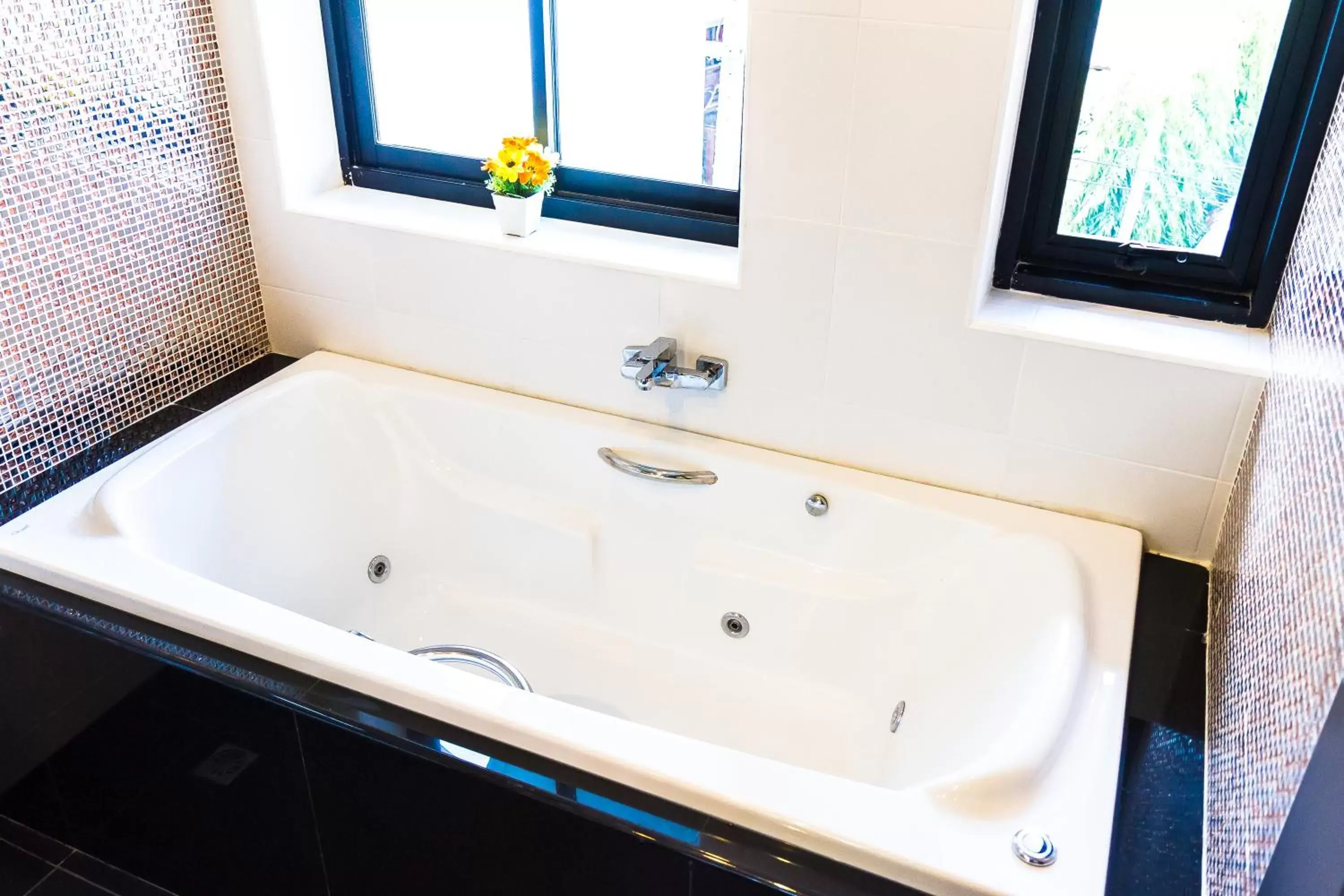 Hot Tub, Bathroom in Hotel De Nara-SHA Extra Plus