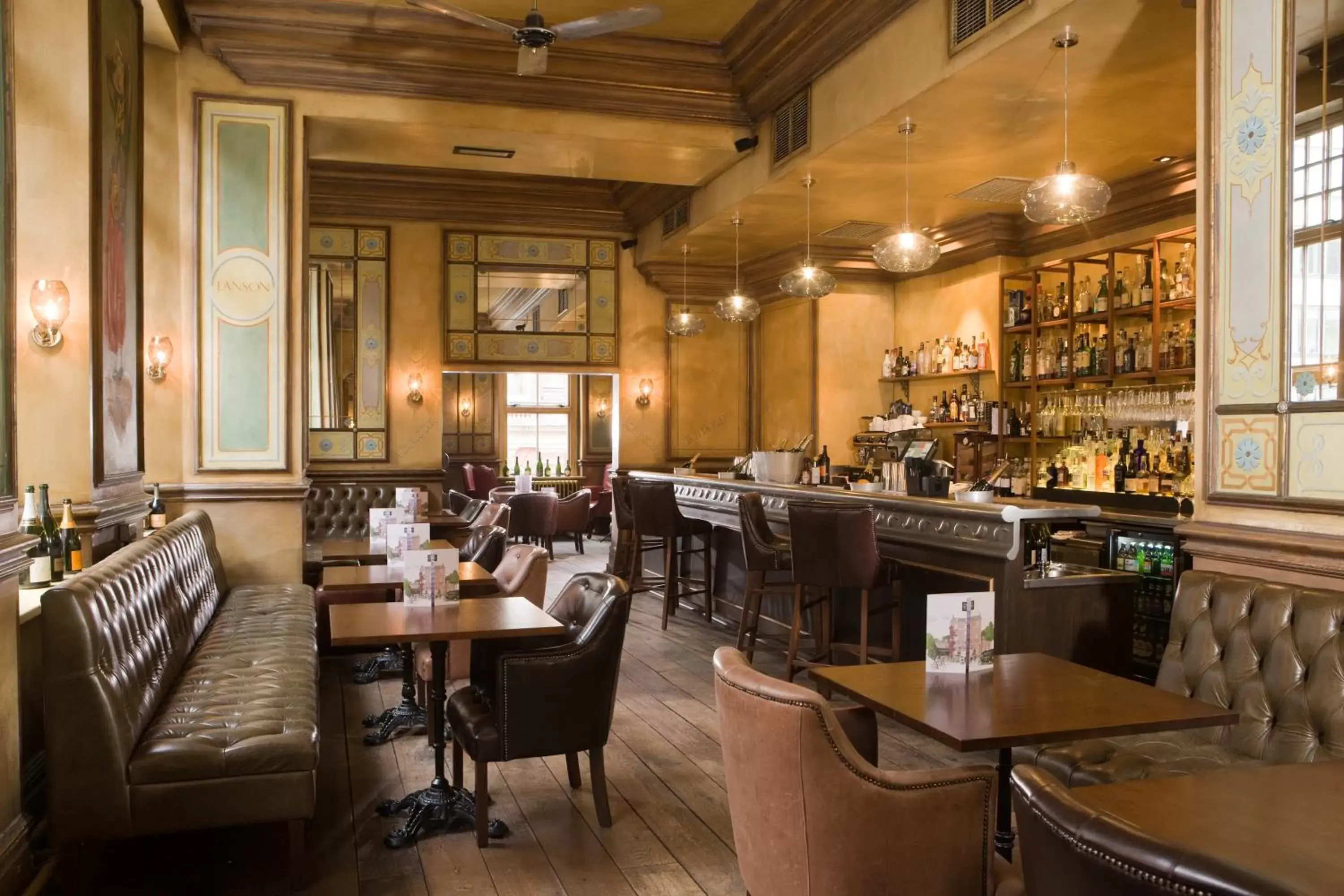Lounge or bar, Restaurant/Places to Eat in Hotel du Vin Birmingham