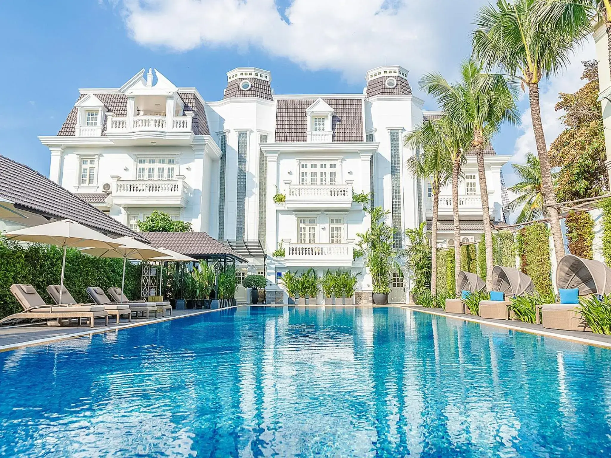 Property building, Swimming Pool in Villa Song Saigon (Saigon River Villa)
