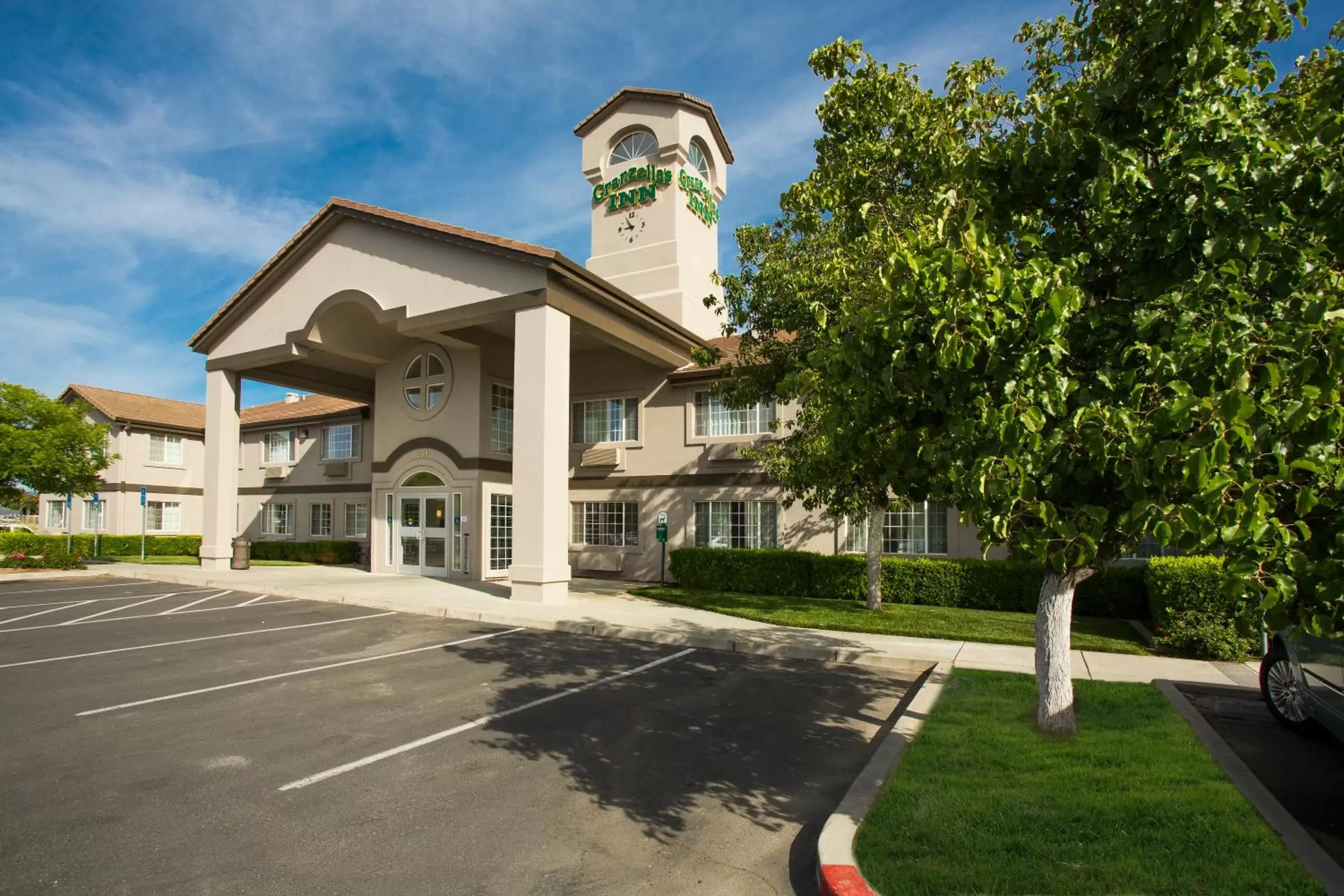 Facade/entrance, Property Building in Granzella's Inn