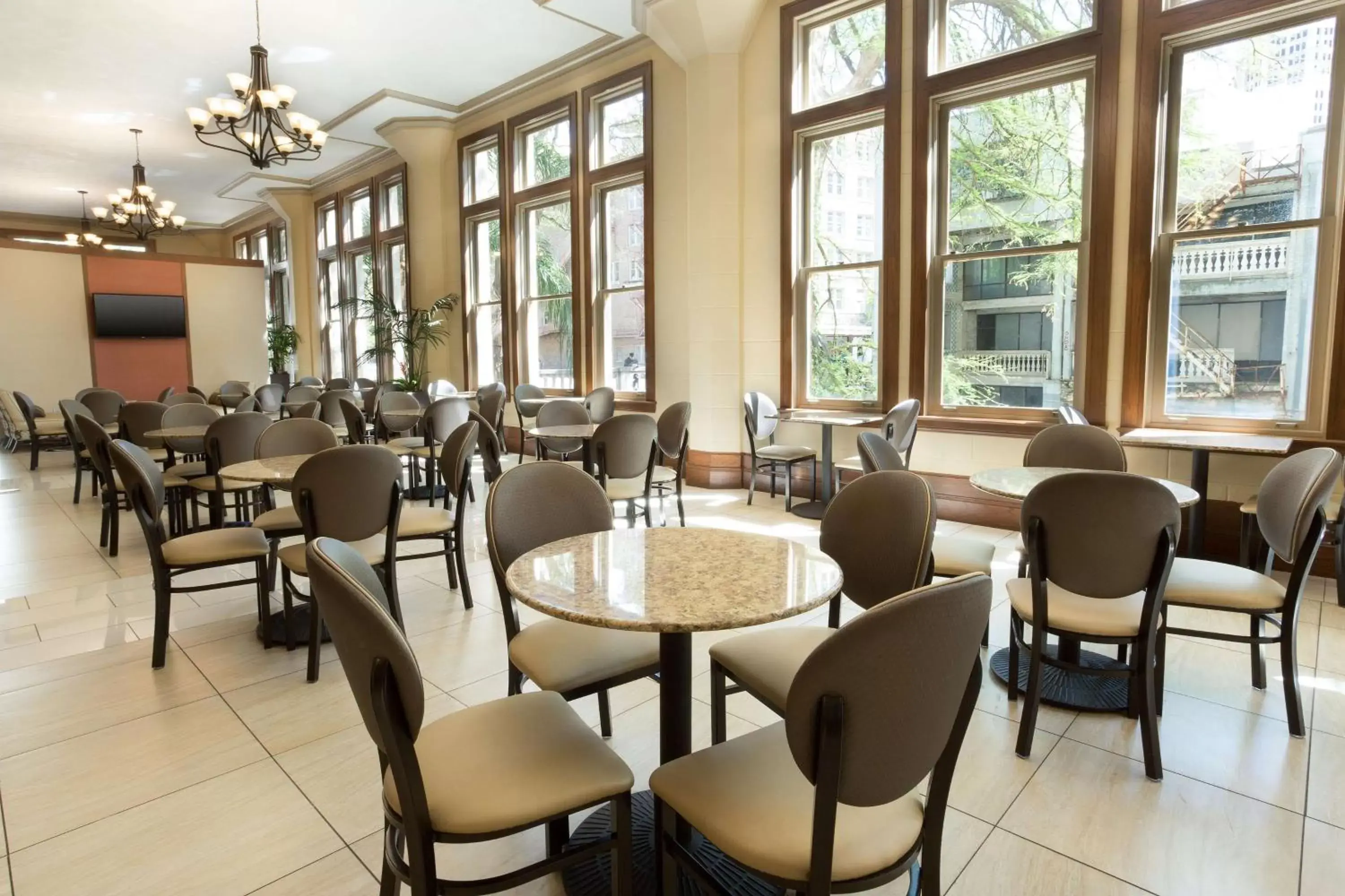Restaurant/Places to Eat in Drury Inn & Suites San Antonio Riverwalk