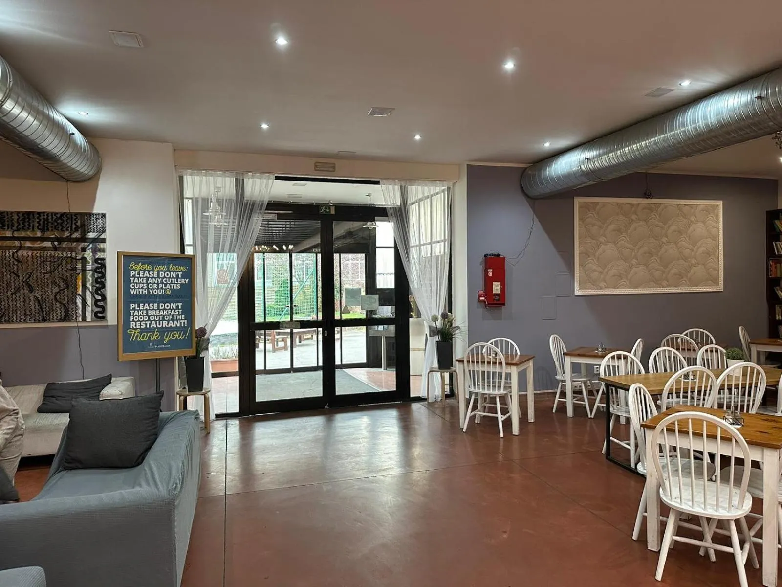 Restaurant/places to eat in Plus Prague