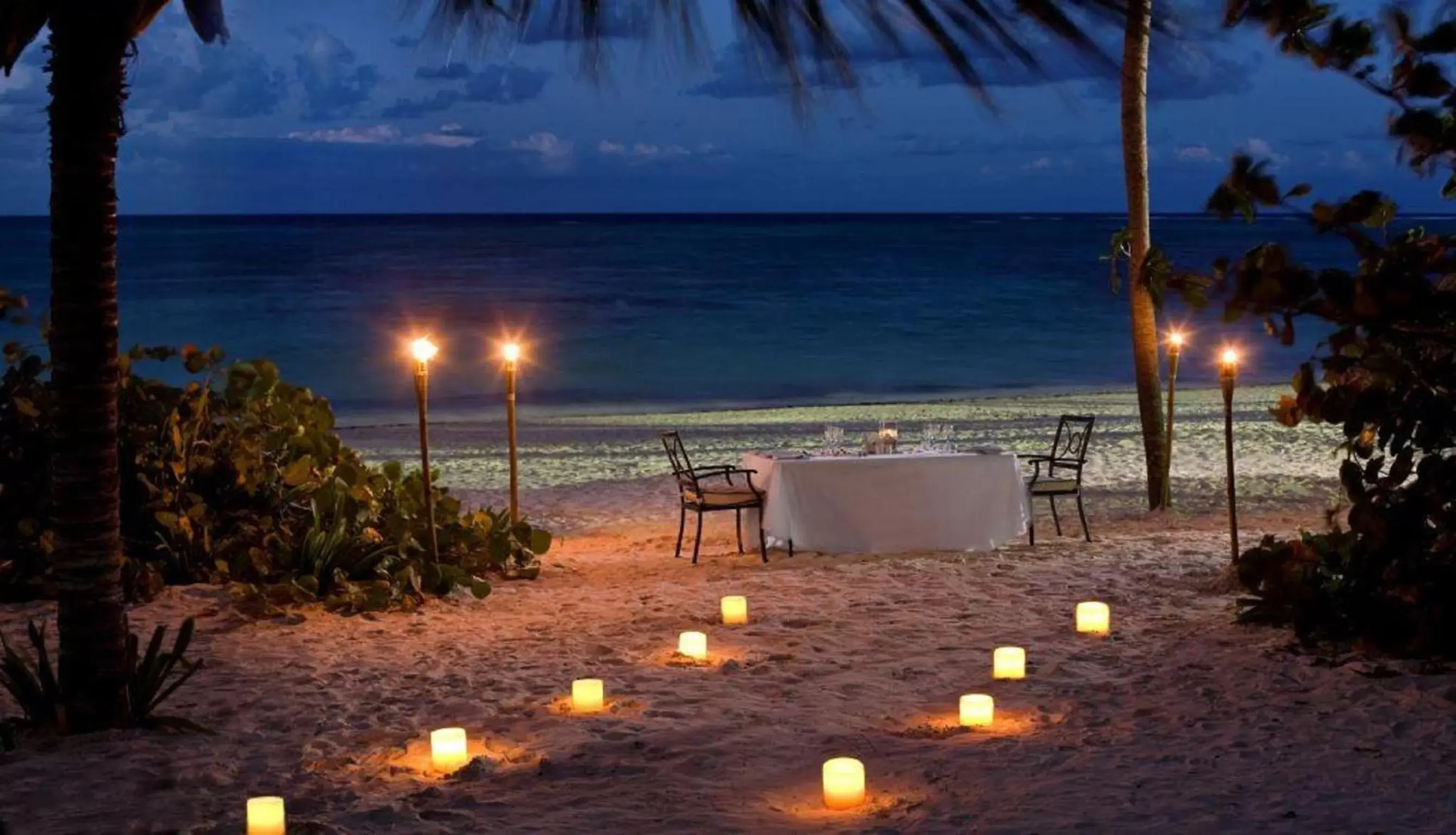 BBQ facilities, Beach in Voyager Beach Resort