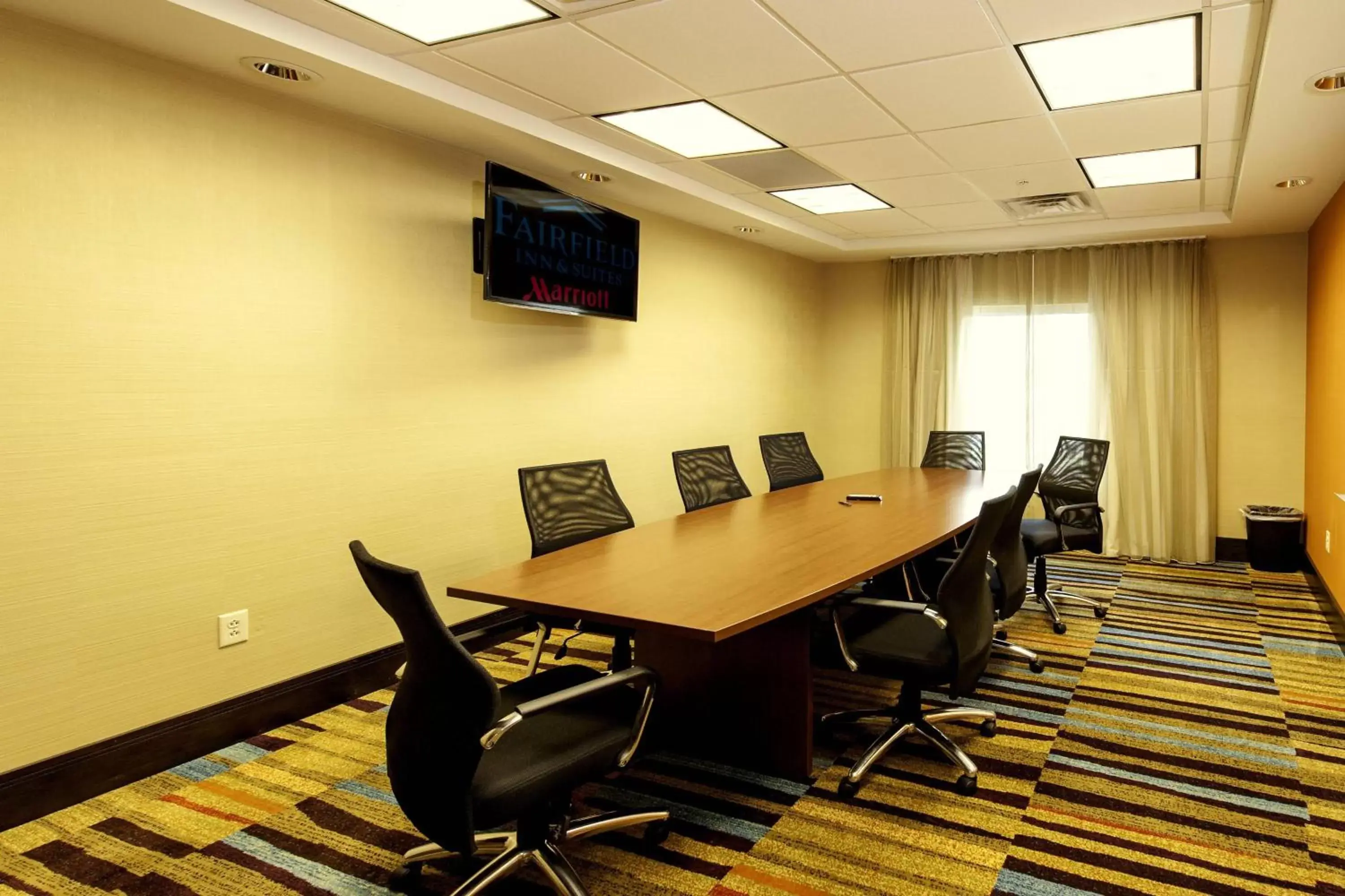 Meeting/conference room in Fairfield Inn & Suites by Marriott Meridian