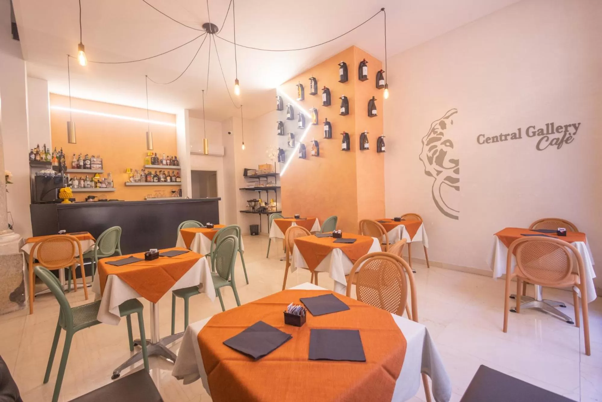 Restaurant/places to eat in Central Gallery Rooms- Palazzo D'Ali' Staiti XIX