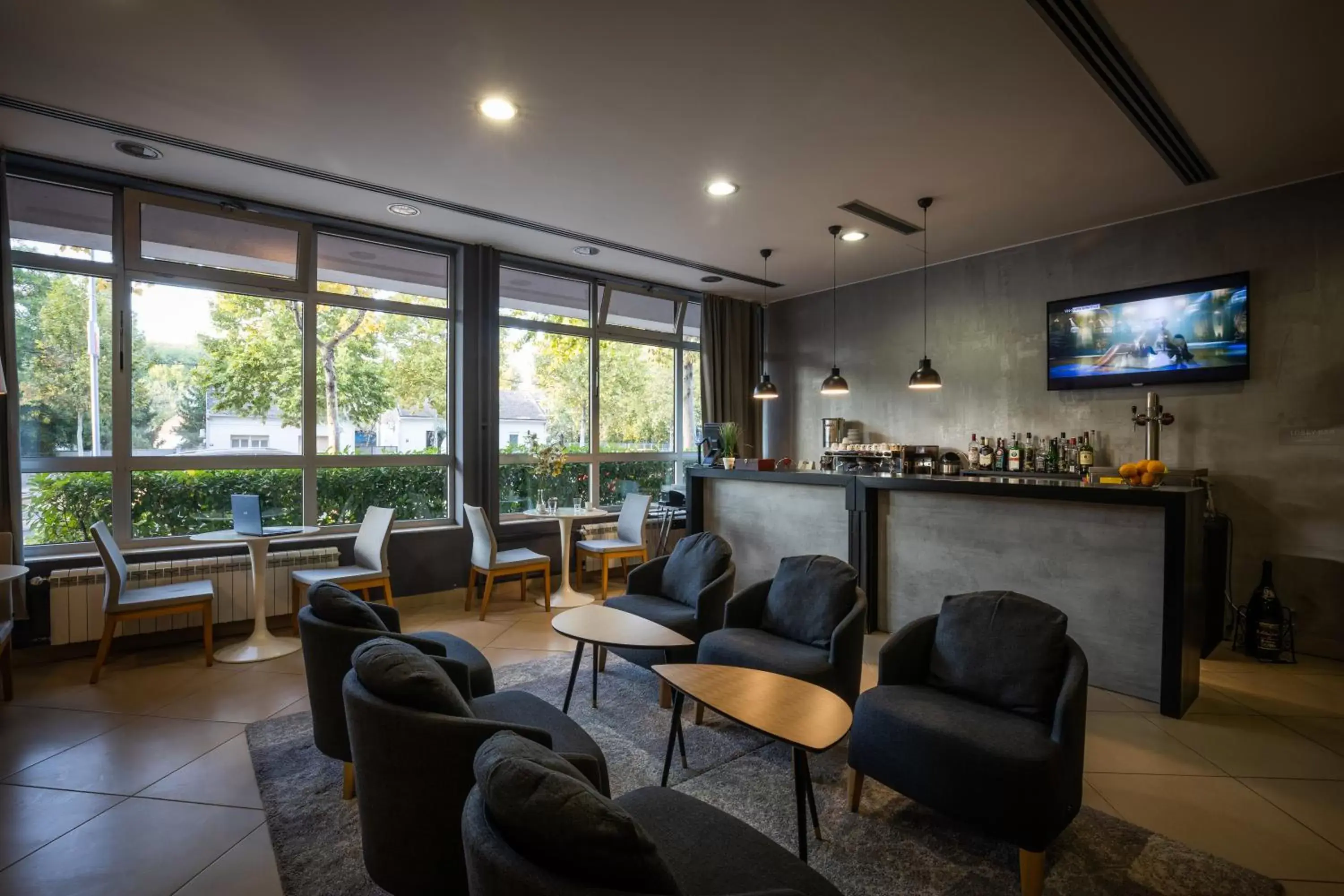 Lounge or bar, Lobby/Reception in BLEECKER Hotels