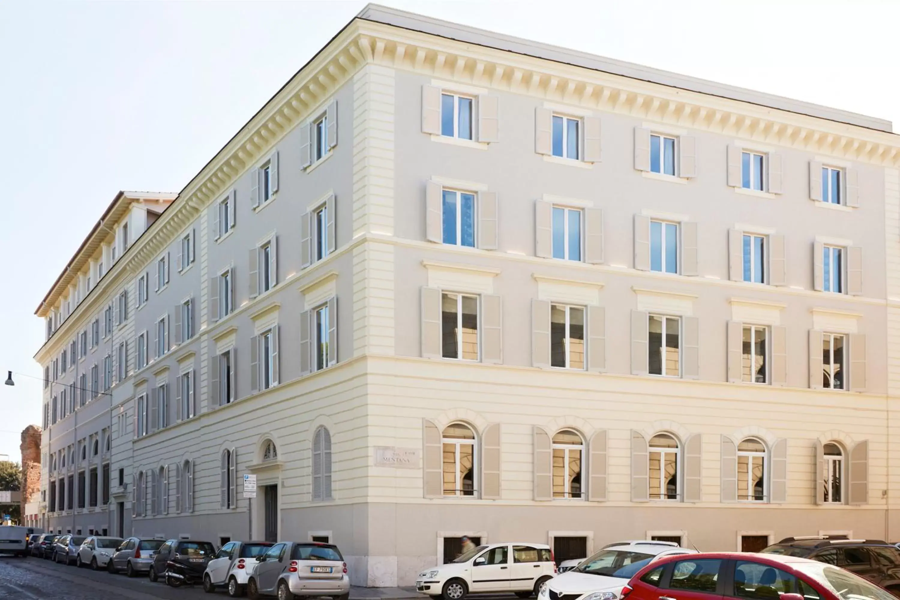 Facade/entrance in Hotel The Building Facade/entrance in Hotel The Building