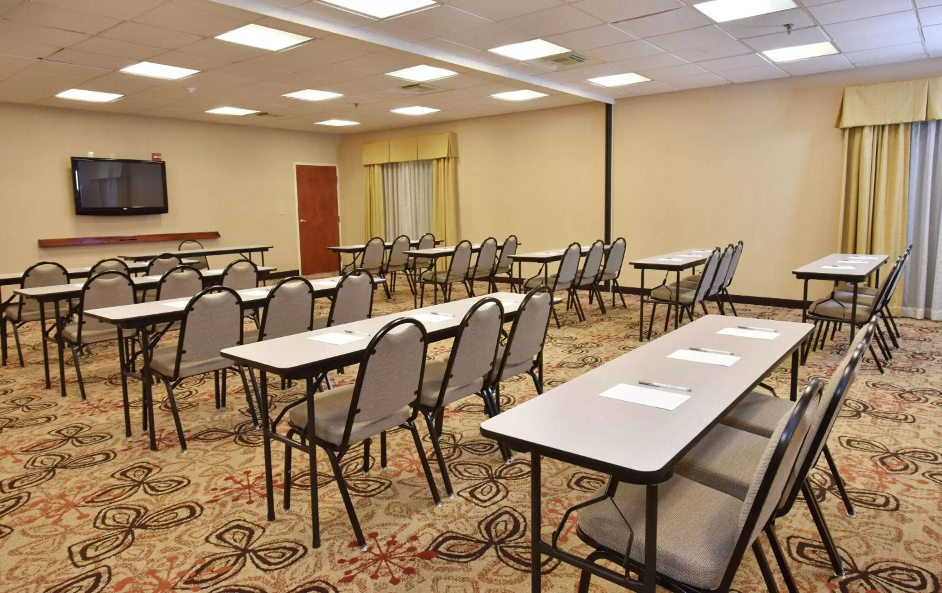 Meeting/conference room in Hampton Inn Selma