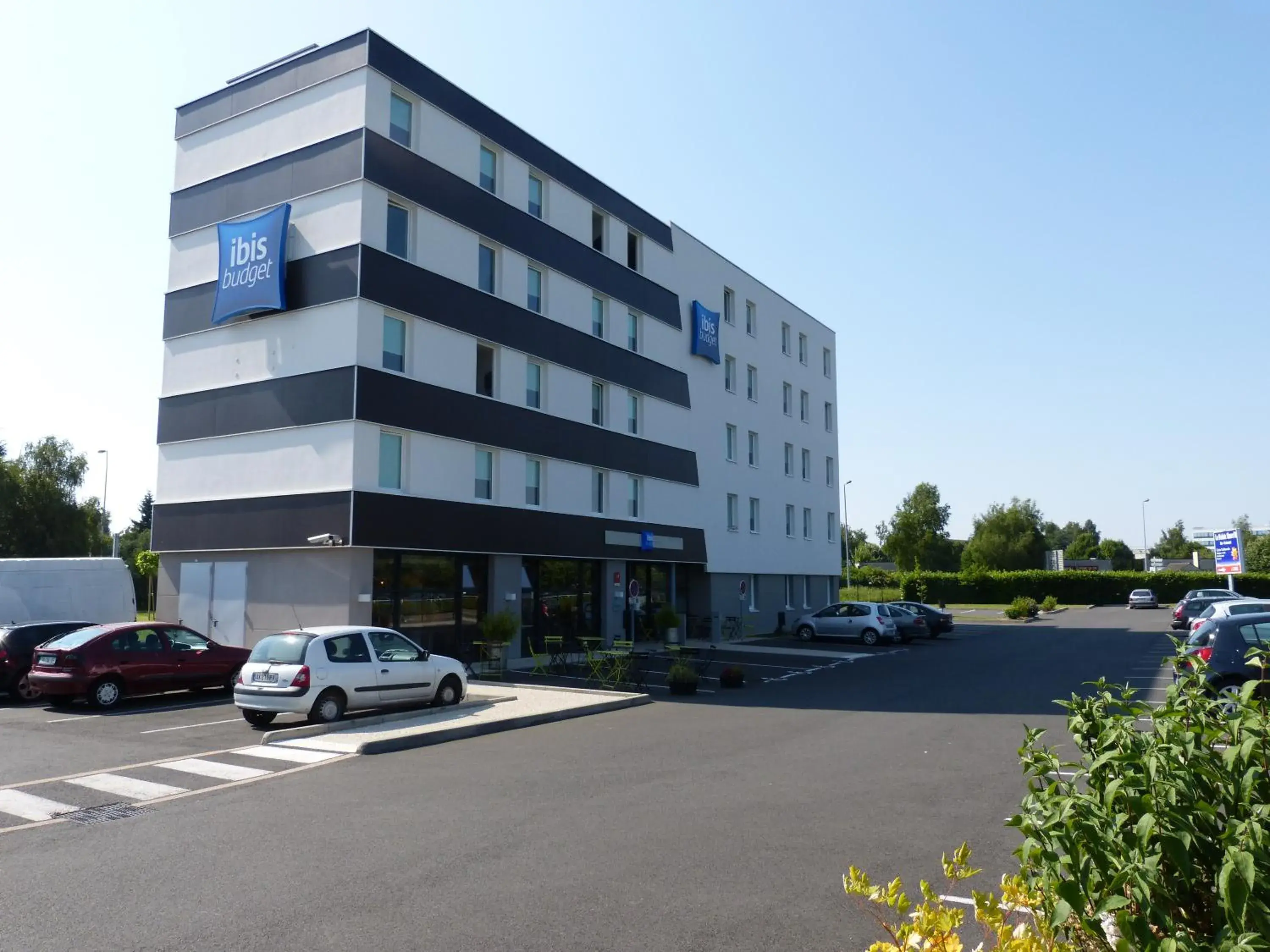 Quiet street view, Property Building in ibis budget Tours Nord