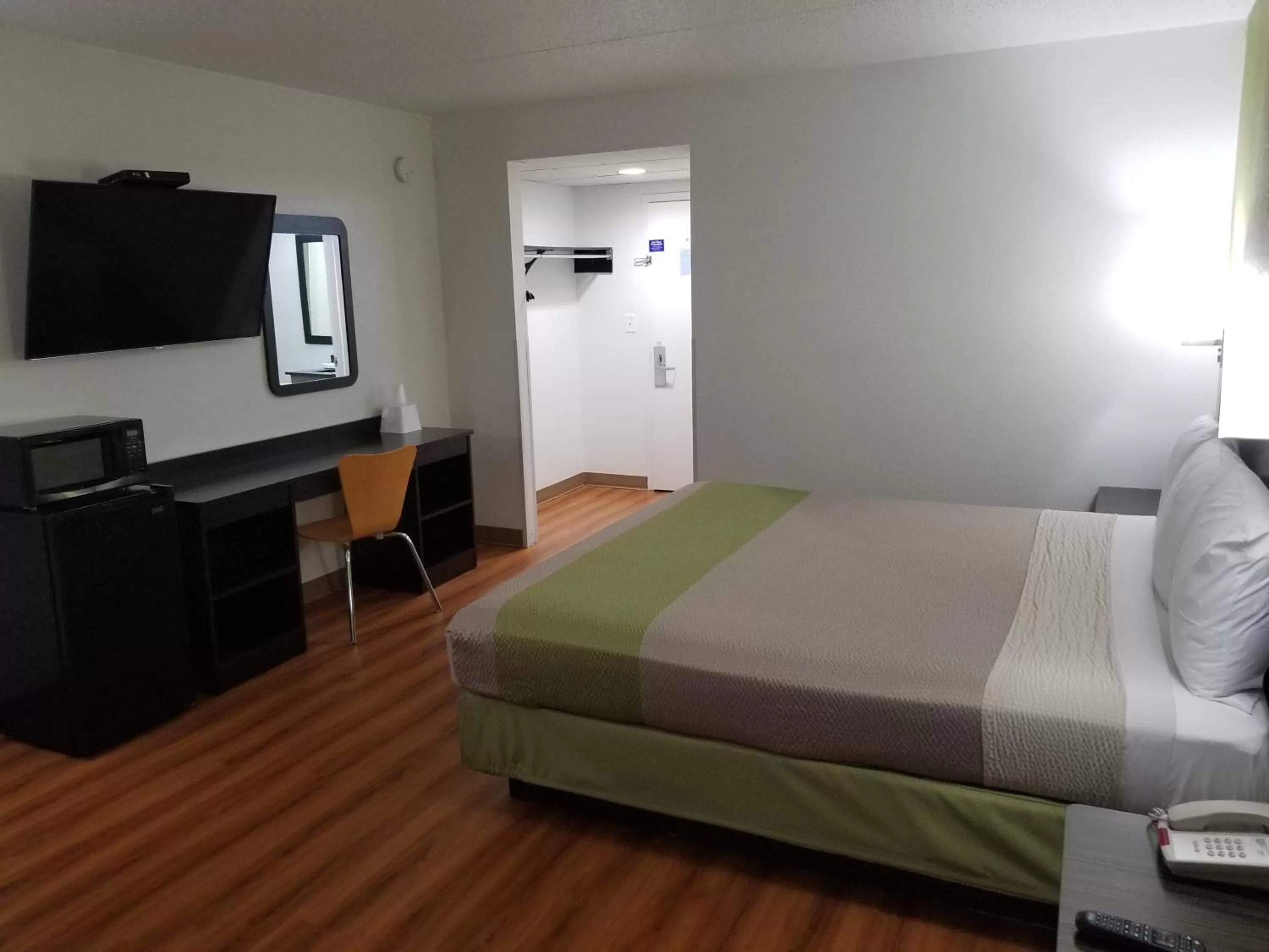 Bed in Motel 6-Lawrenceville, NJ